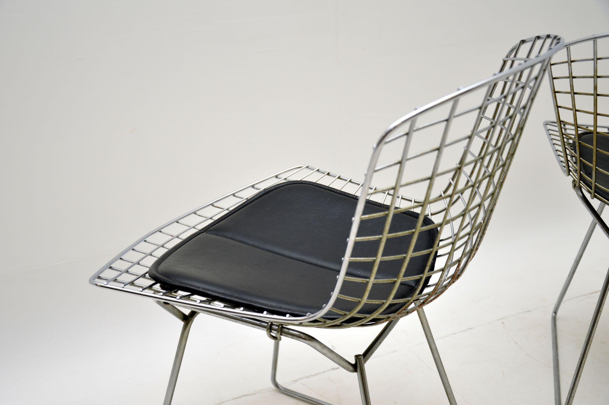 Pair of Vintage Wire Chairs by Harry Bertoia 1