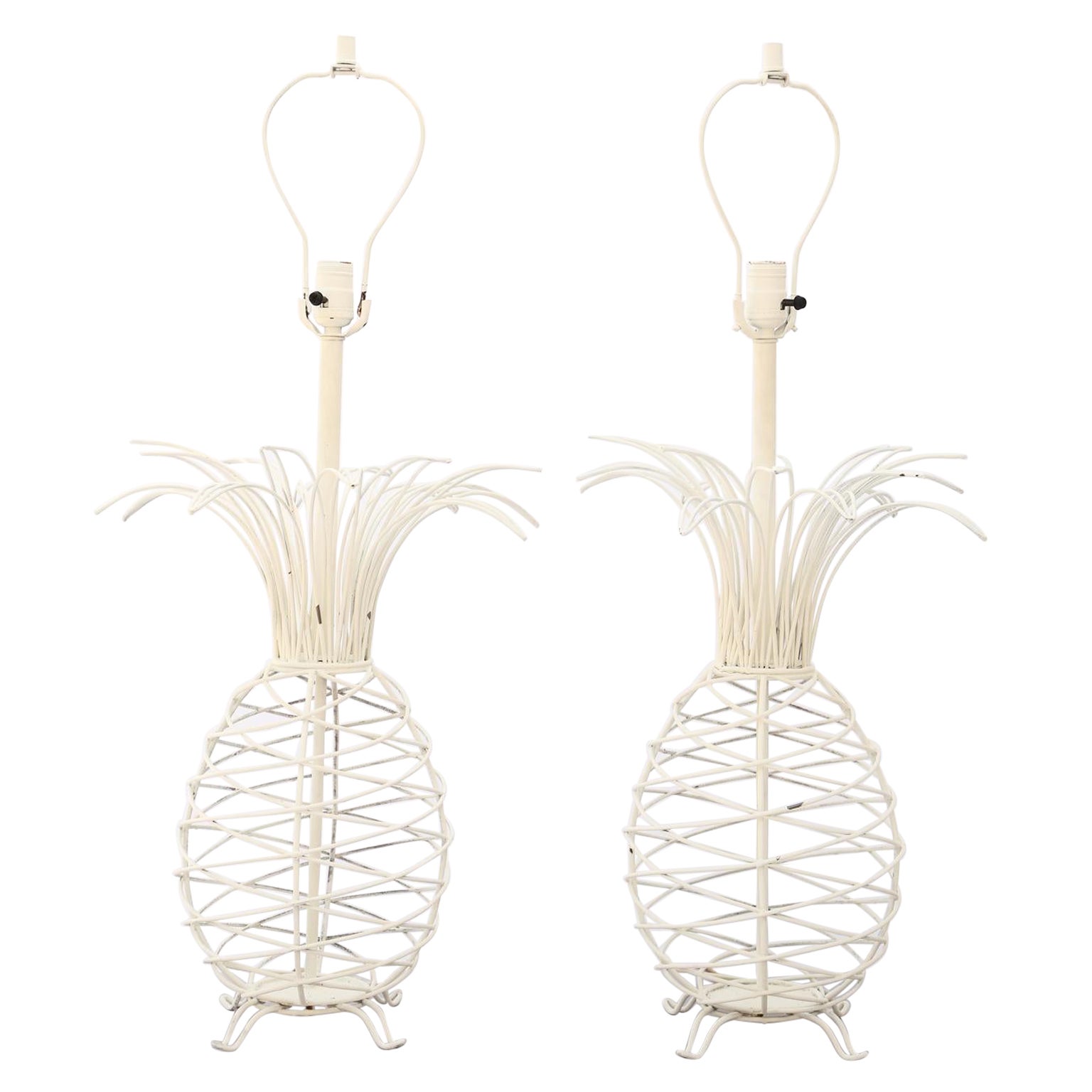 Pareja de lámparas vintage de alambre con forma de piña