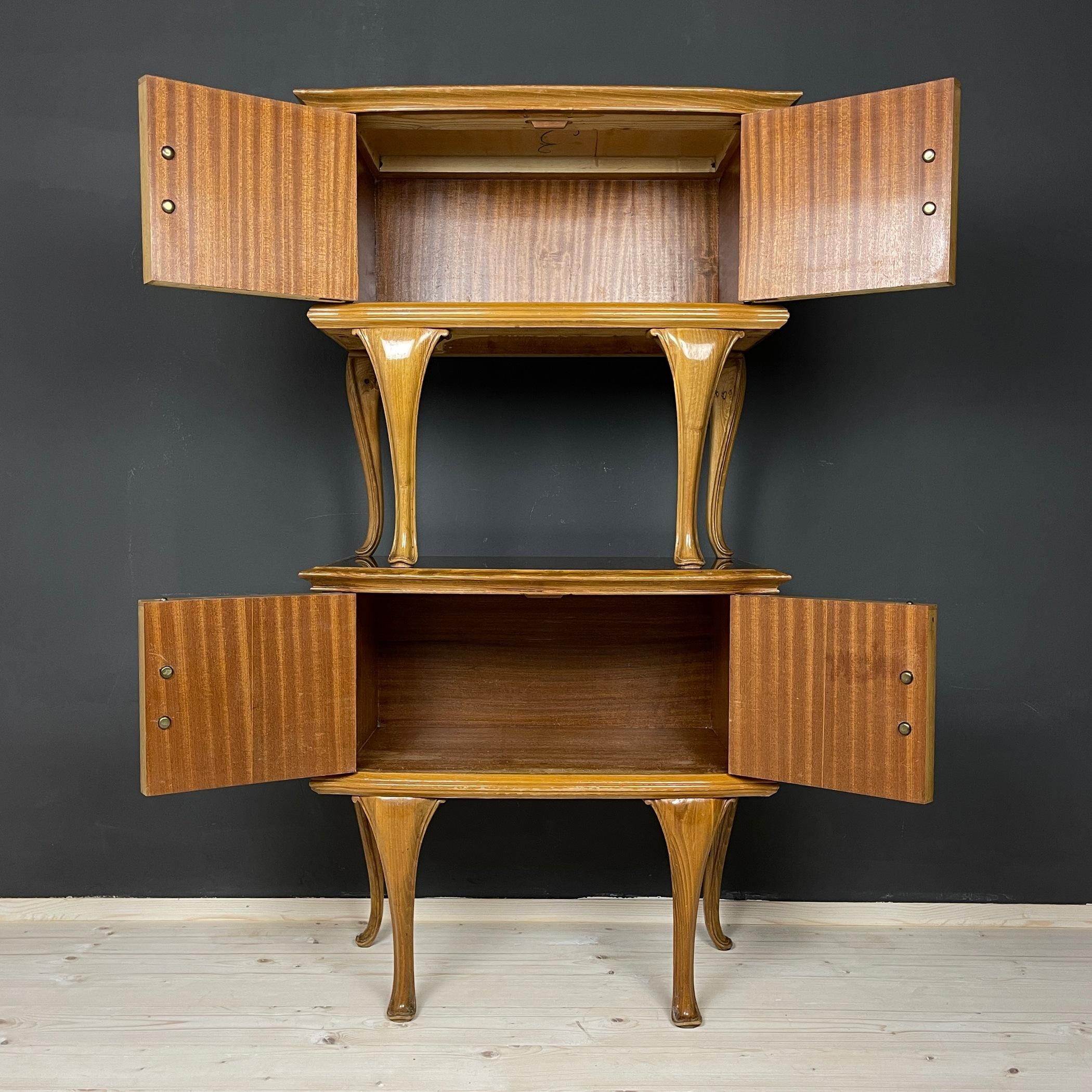 Pair of Vintage Wood Nightstands, Italy, 1950s For Sale 4