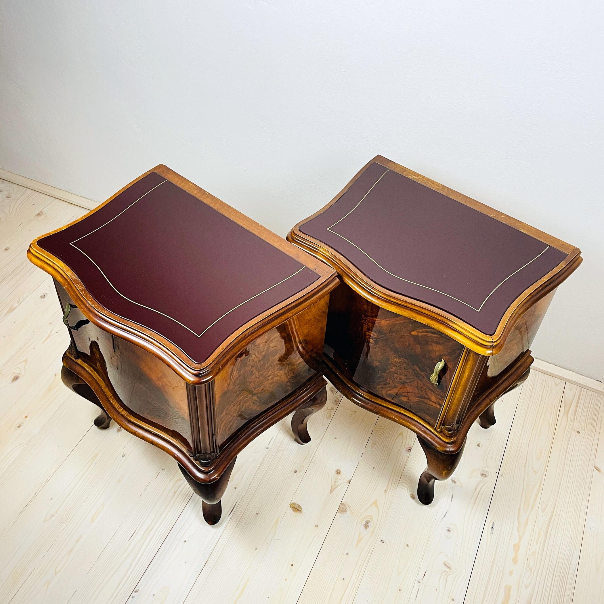 Pair of Vintage Wood Nightstands, Italy, 1960s For Sale 1