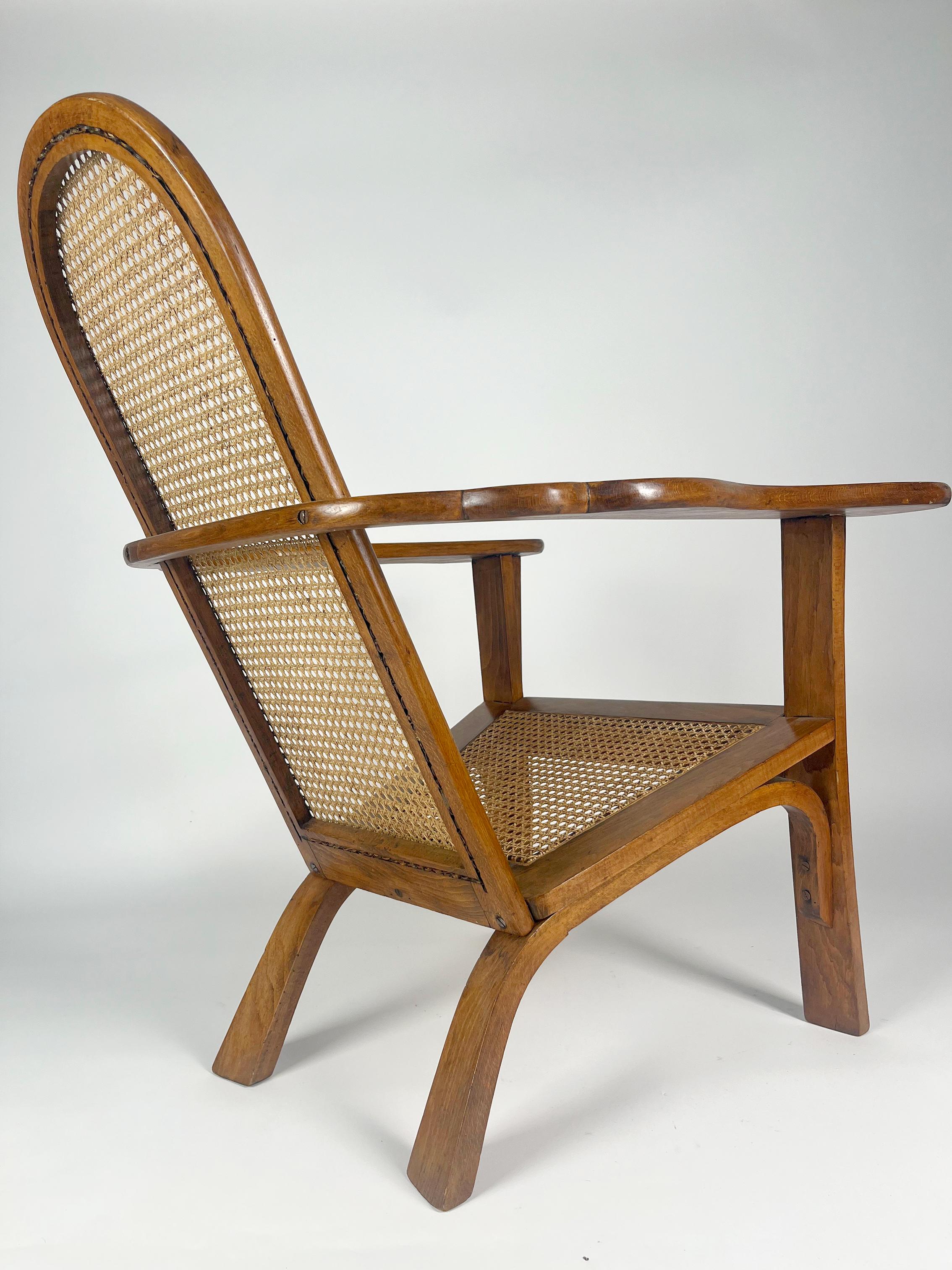 Paire de fauteuils vintage en bois avec détails en rotin, années 50 en vente 3