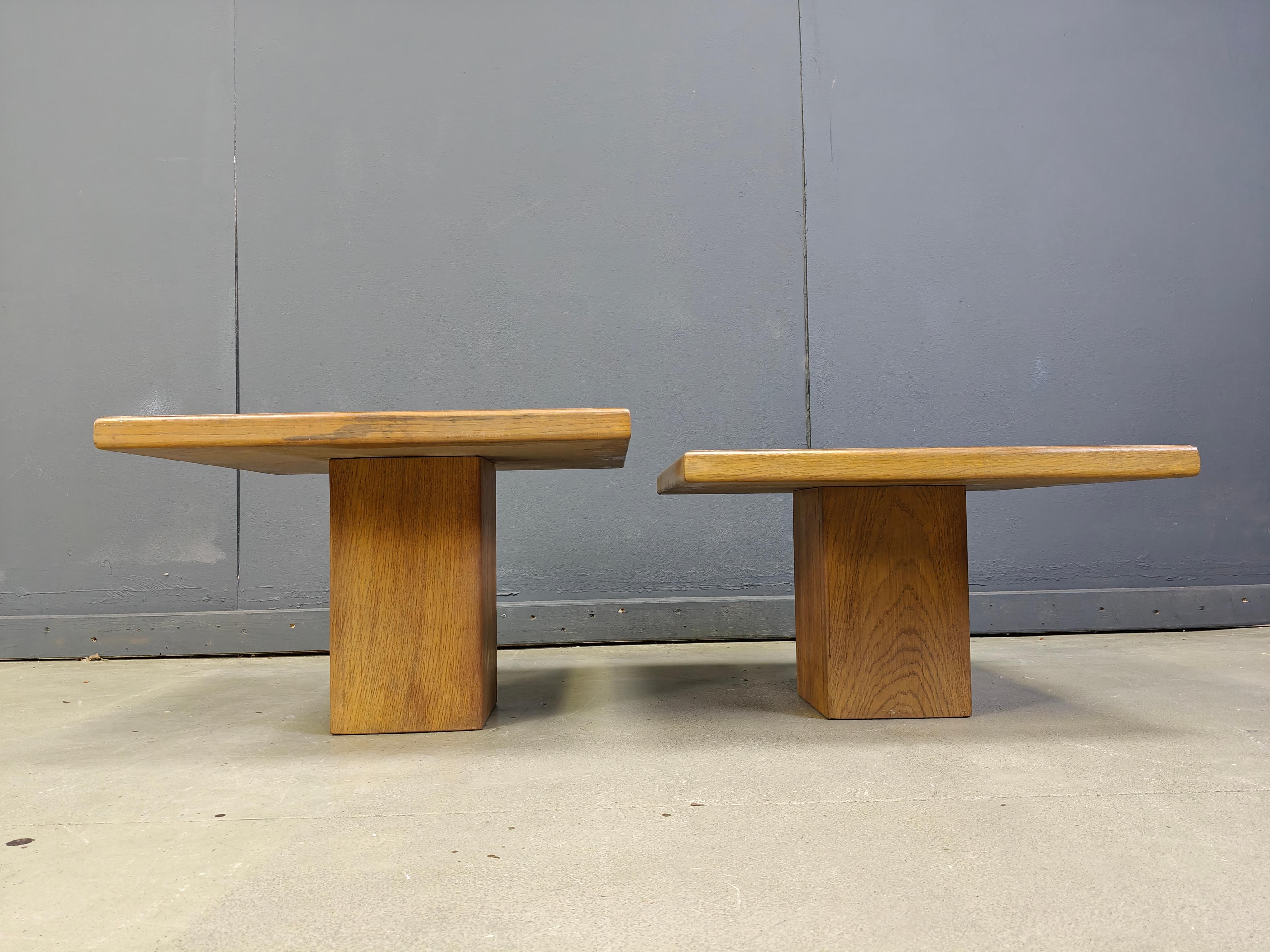 Coppia di tavolini da caffè o da salotto in legno vintage, anni '60 in vendita 3