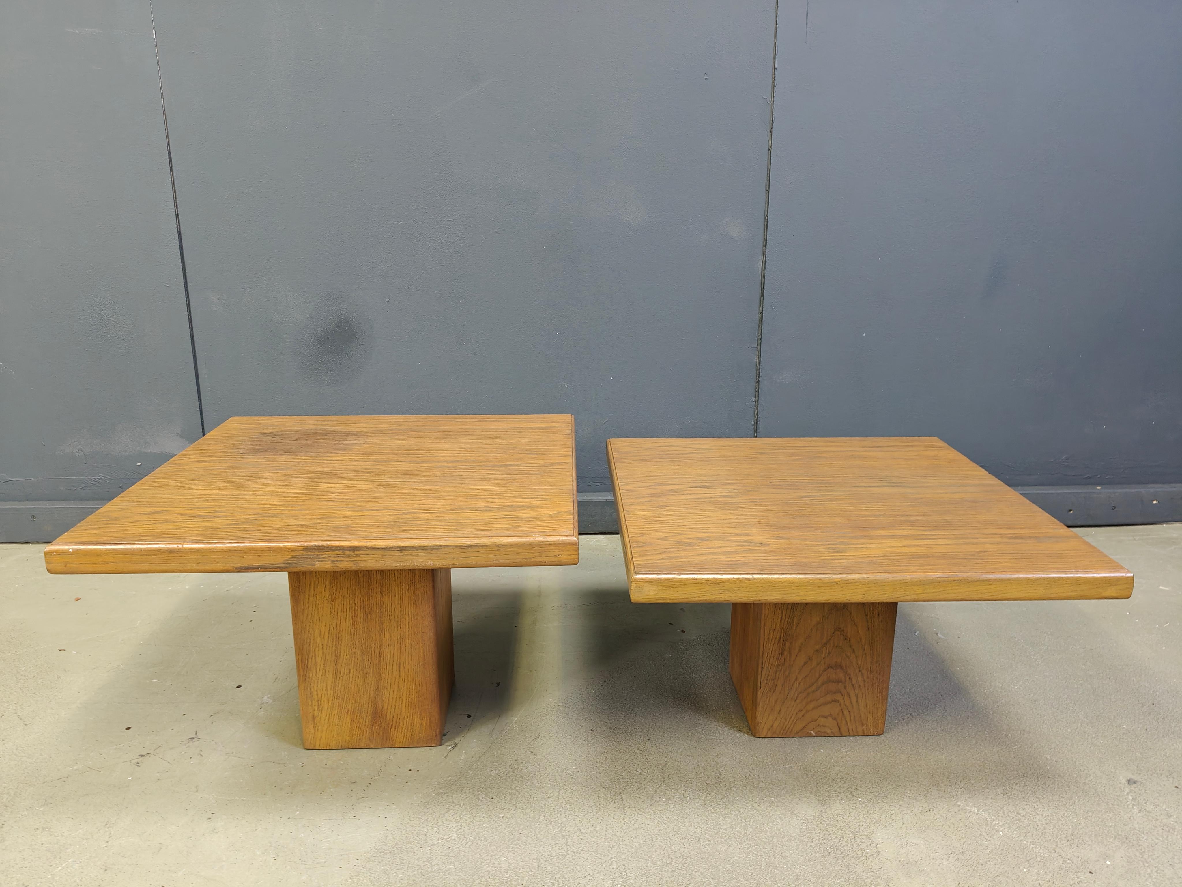 Coppia di tavolini da caffè o da salotto in legno vintage, anni '60 in vendita 5