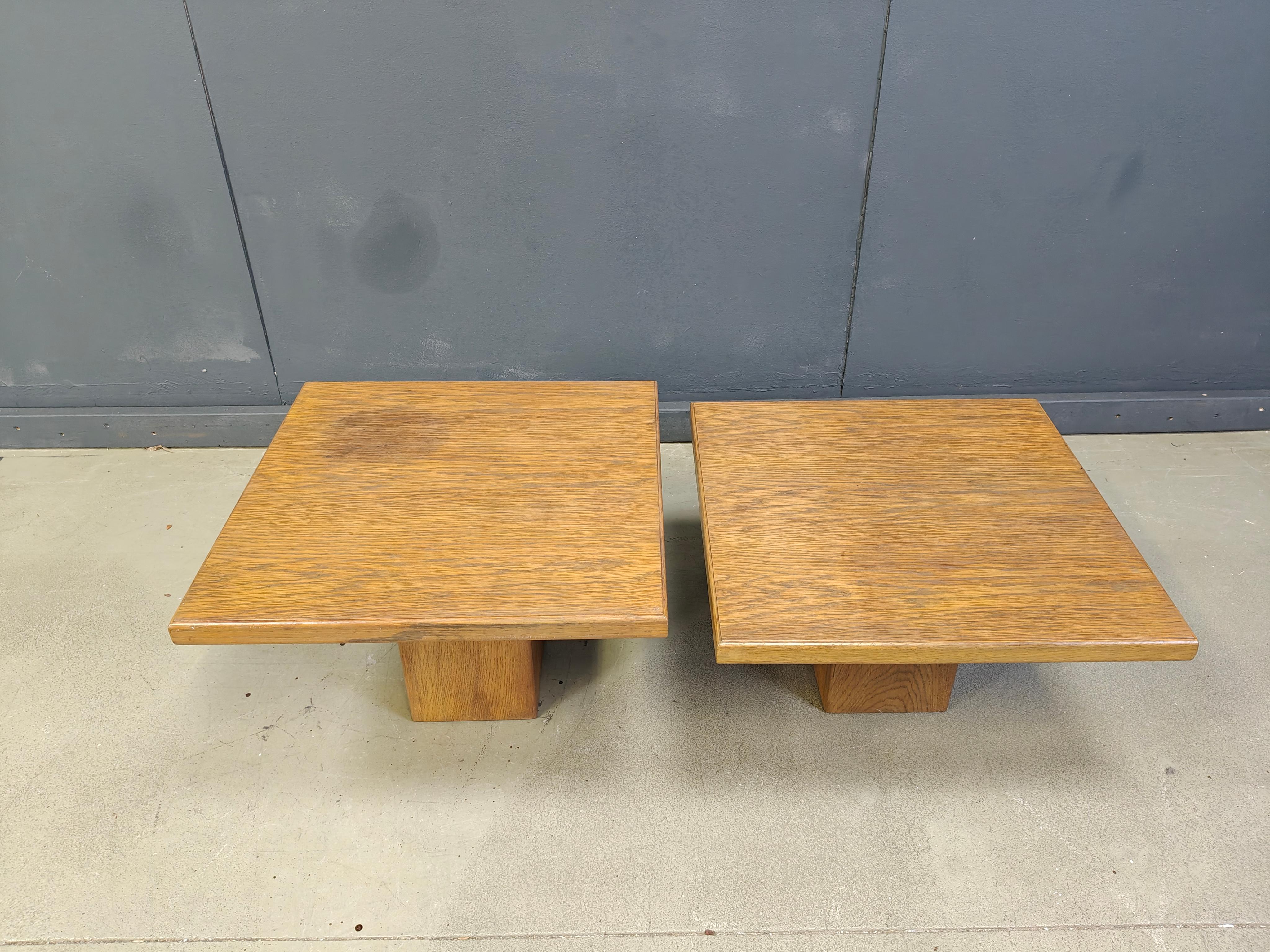 Coppia di tavolini da caffè o da salotto in legno vintage, anni '60 in vendita 6