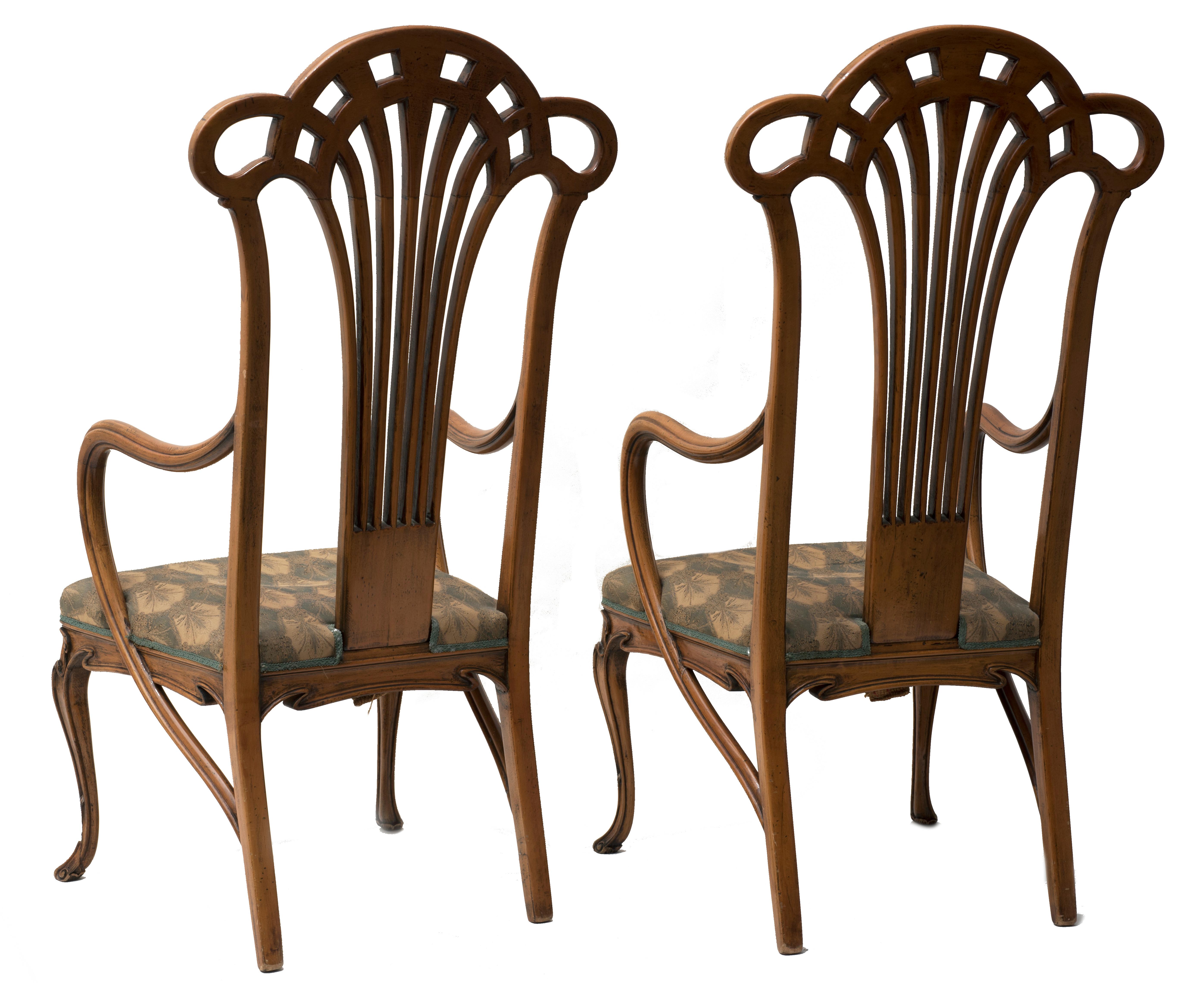 Paar Liberty-Sessel aus Holz im Vintage-Stil, 19.-20. Jahrhundert (Art nouveau) im Angebot