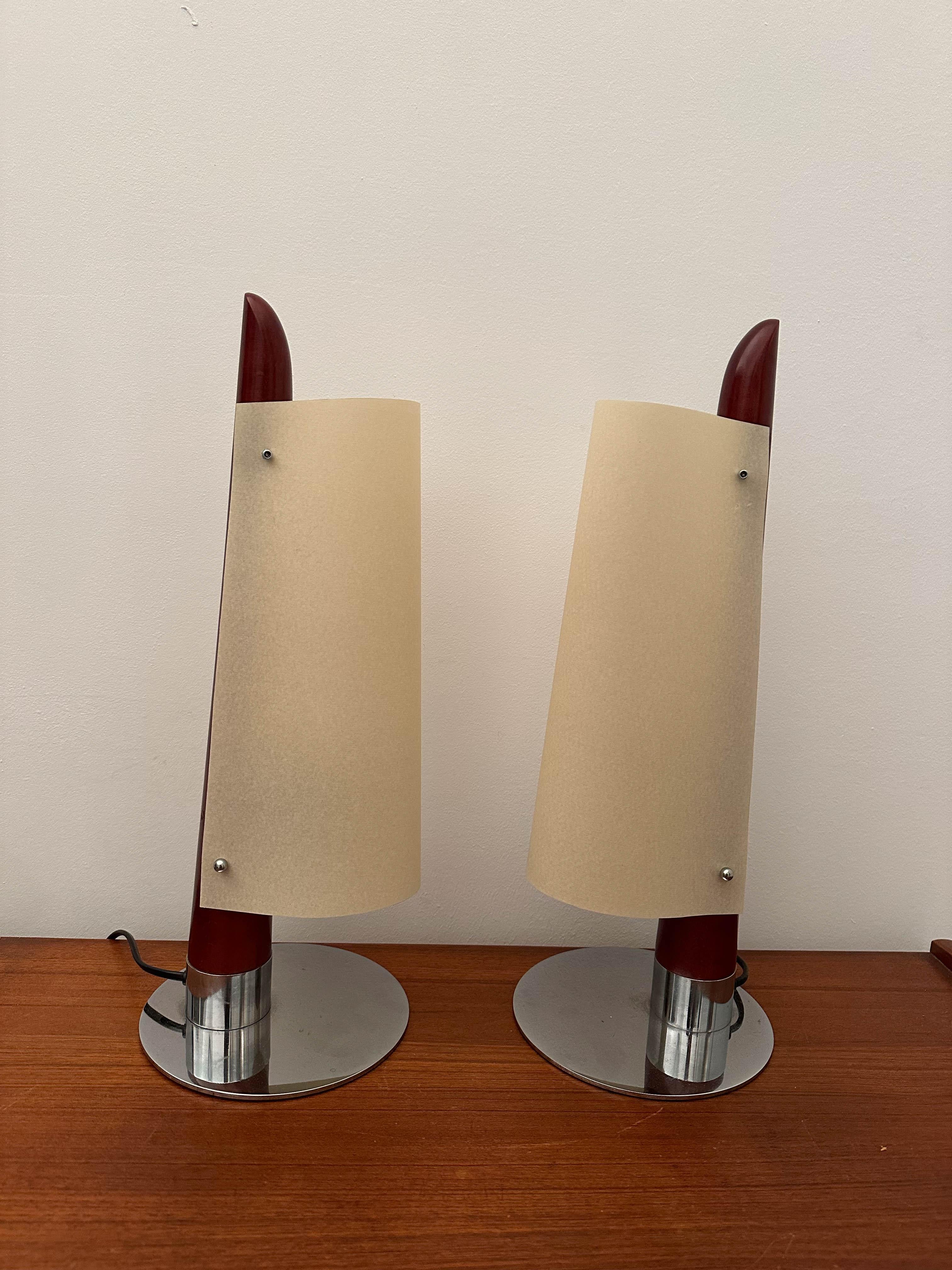Fin du 20e siècle Paire de lampes de table vintage en bois attribuée à Taller Uno, Espagne. en vente