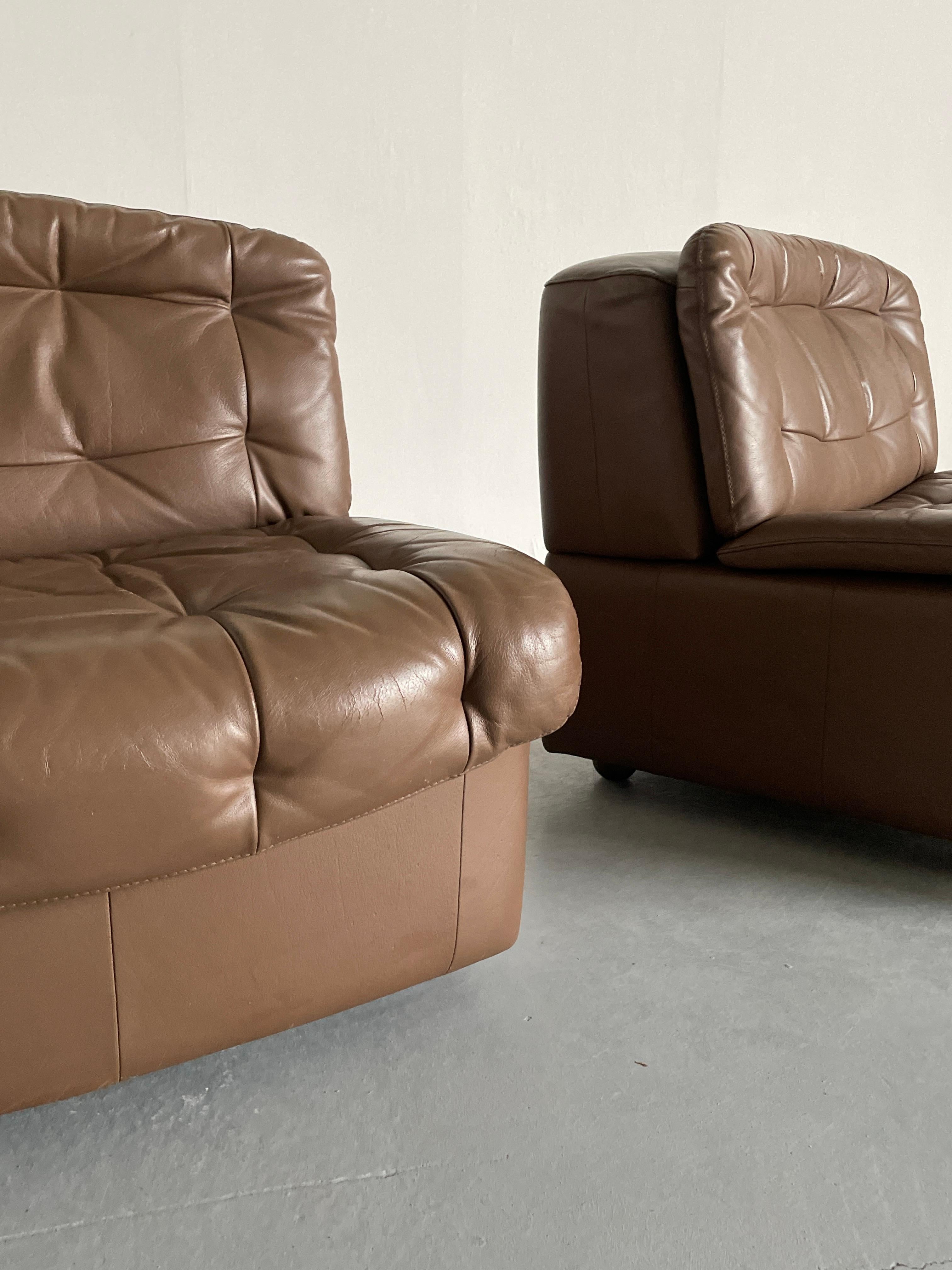 Pair of VintageMid-Century Leather Lounge Chairs in Style of De Sede, 70s Italy For Sale 3