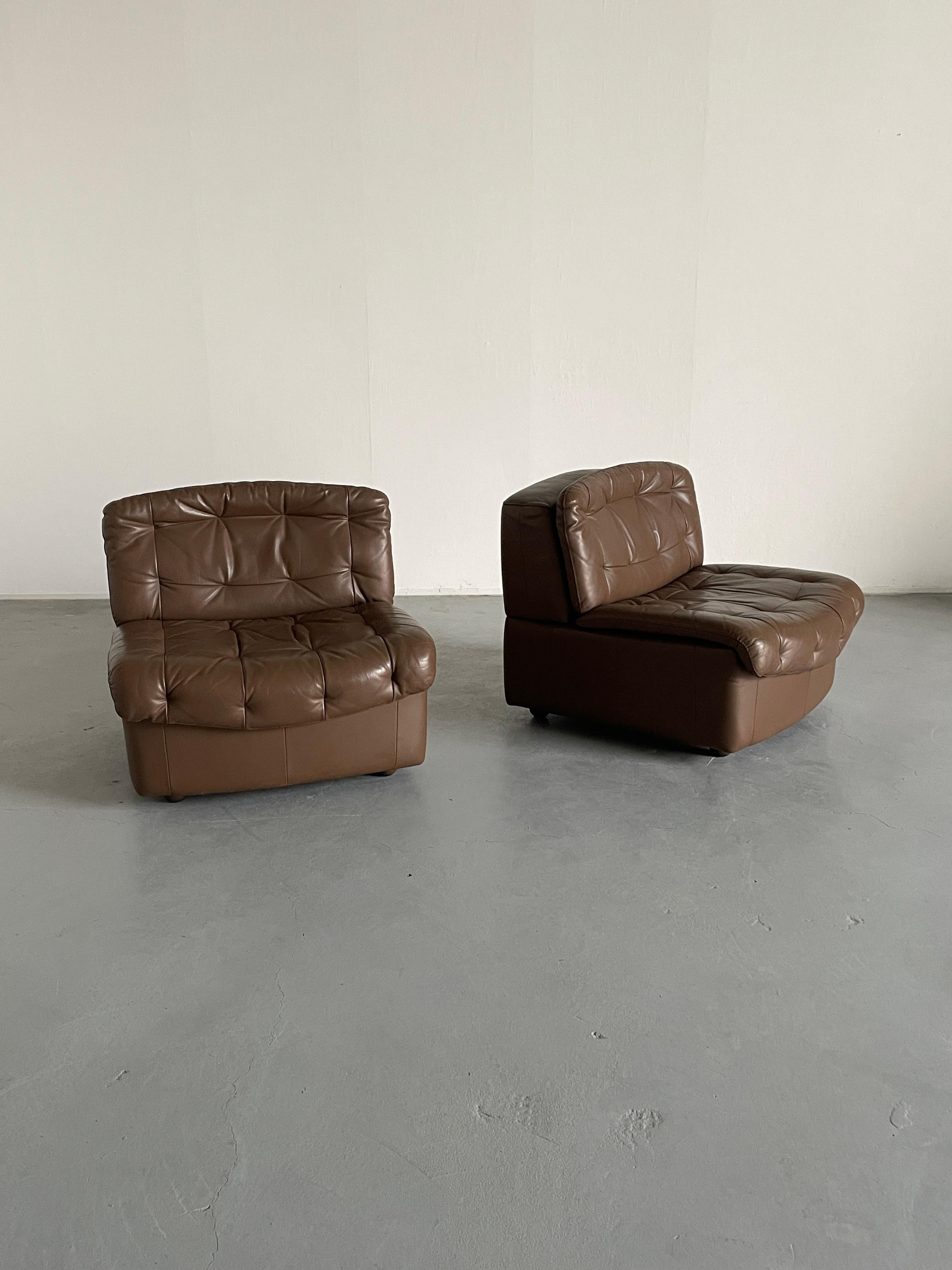 Italian Pair of VintageMid-Century Leather Lounge Chairs in Style of De Sede, 70s Italy For Sale
