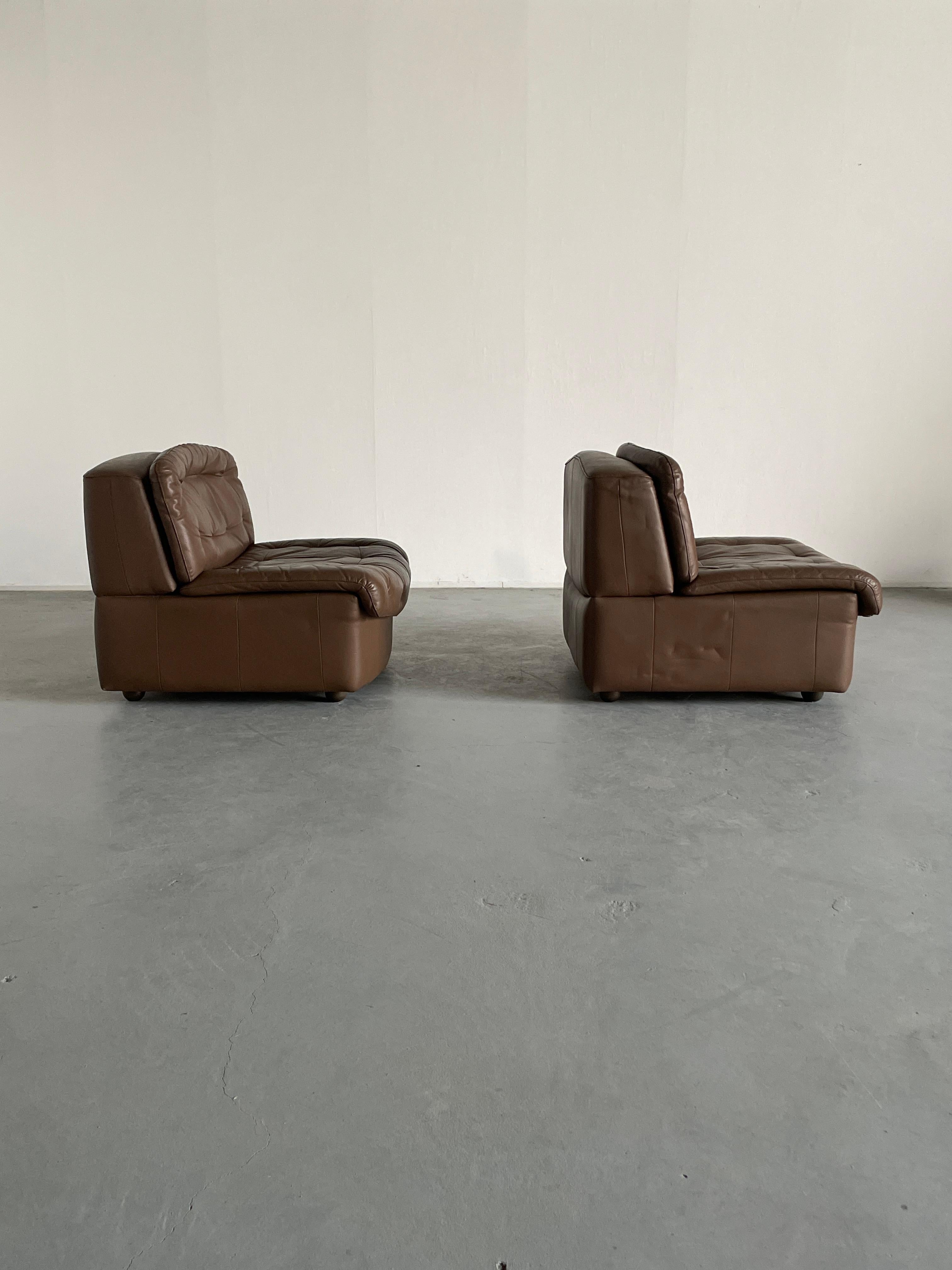 Pair of VintageMid-Century Leather Lounge Chairs in Style of De Sede, 70s Italy In Good Condition For Sale In Zagreb, HR