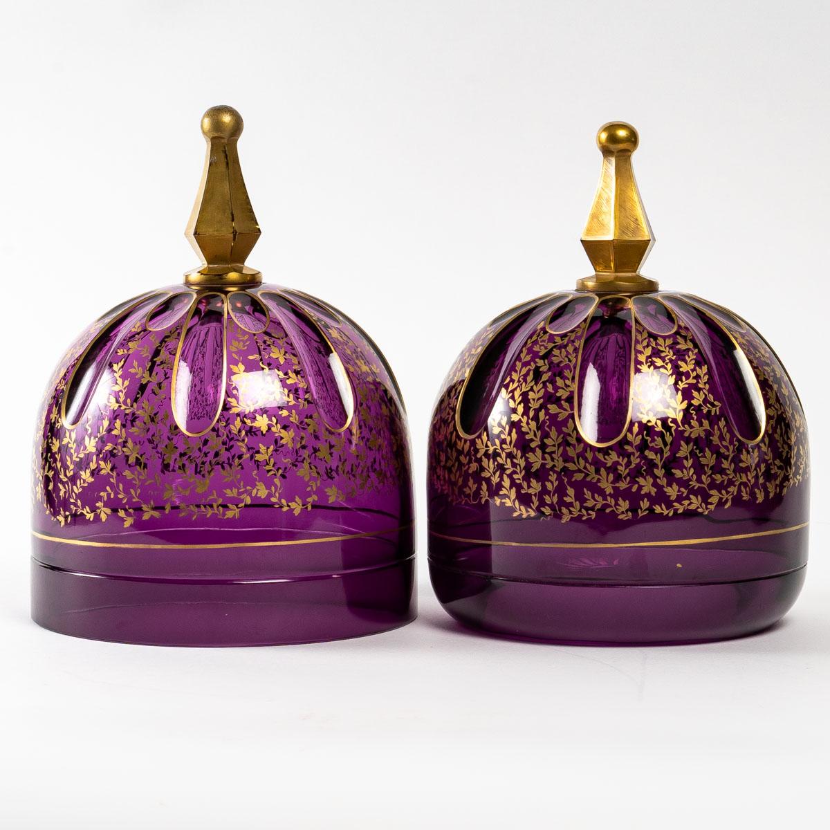 Pair of Violet Bohemian Crystal Bells, 19th Century In Good Condition For Sale In Saint-Ouen, FR