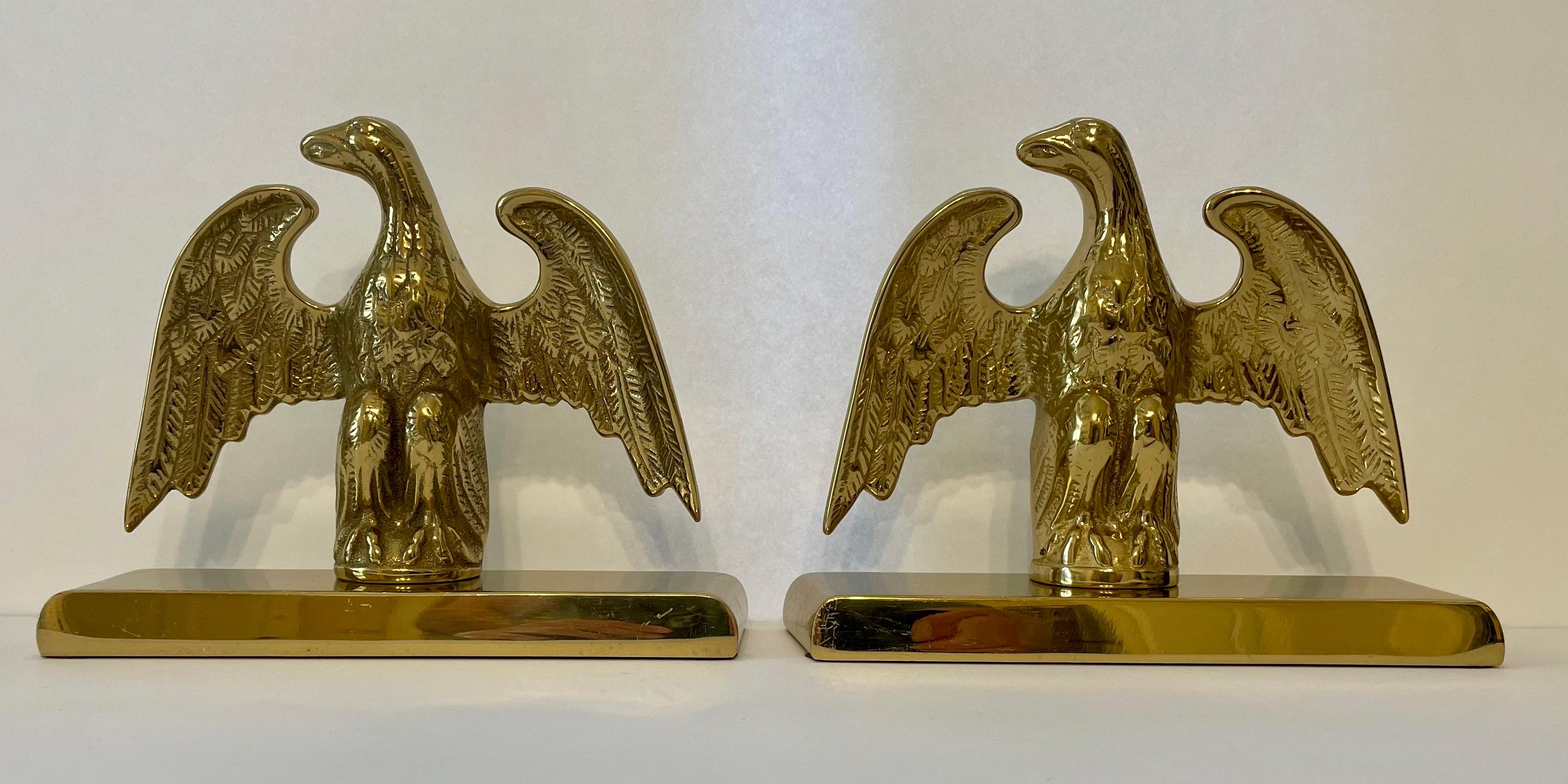 Par de sujetalibros de águila de latón de Virginia Metalcrafters en venta 6