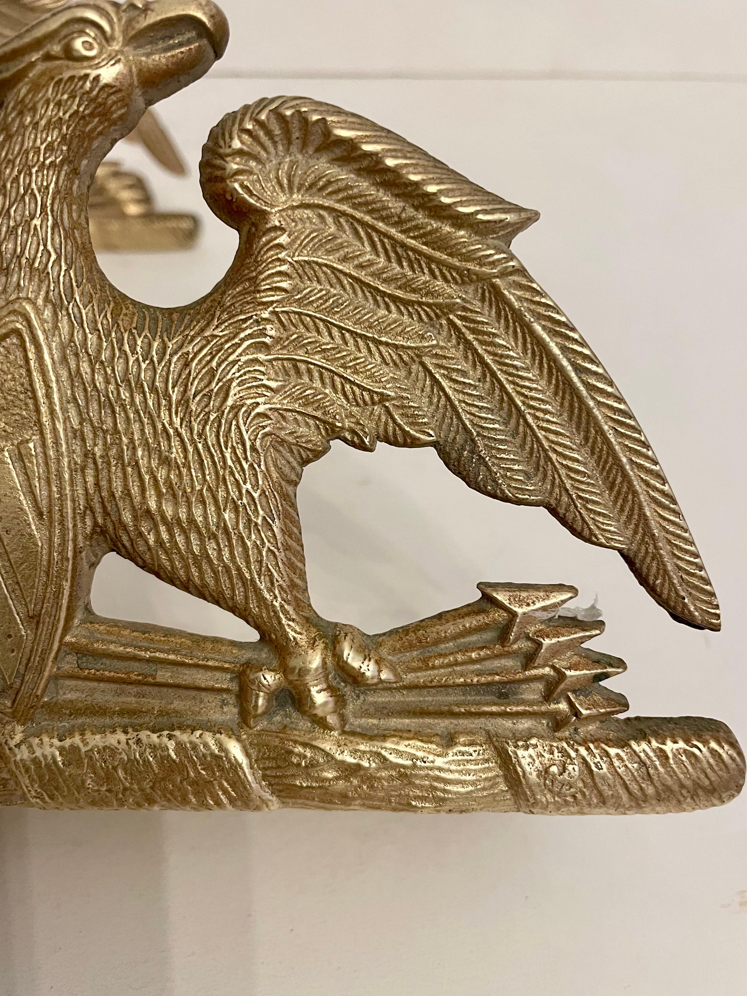 Paire de serre-livres aigle en laiton Virginia Metalcrafters Bon état à New York, NY