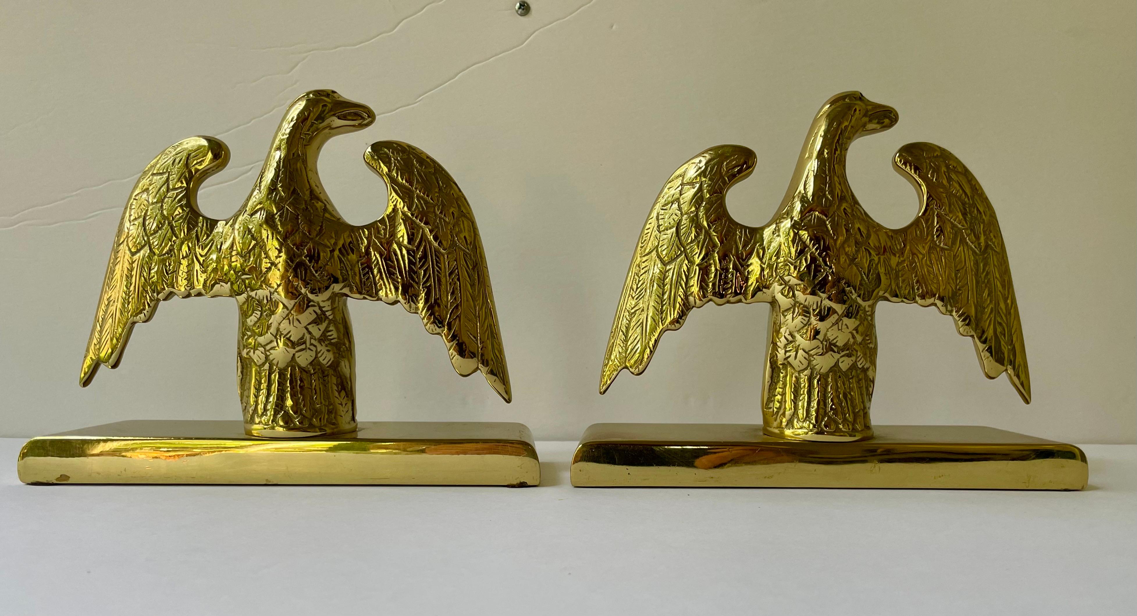 Par de sujetalibros de águila de latón de Virginia Metalcrafters Latón en venta