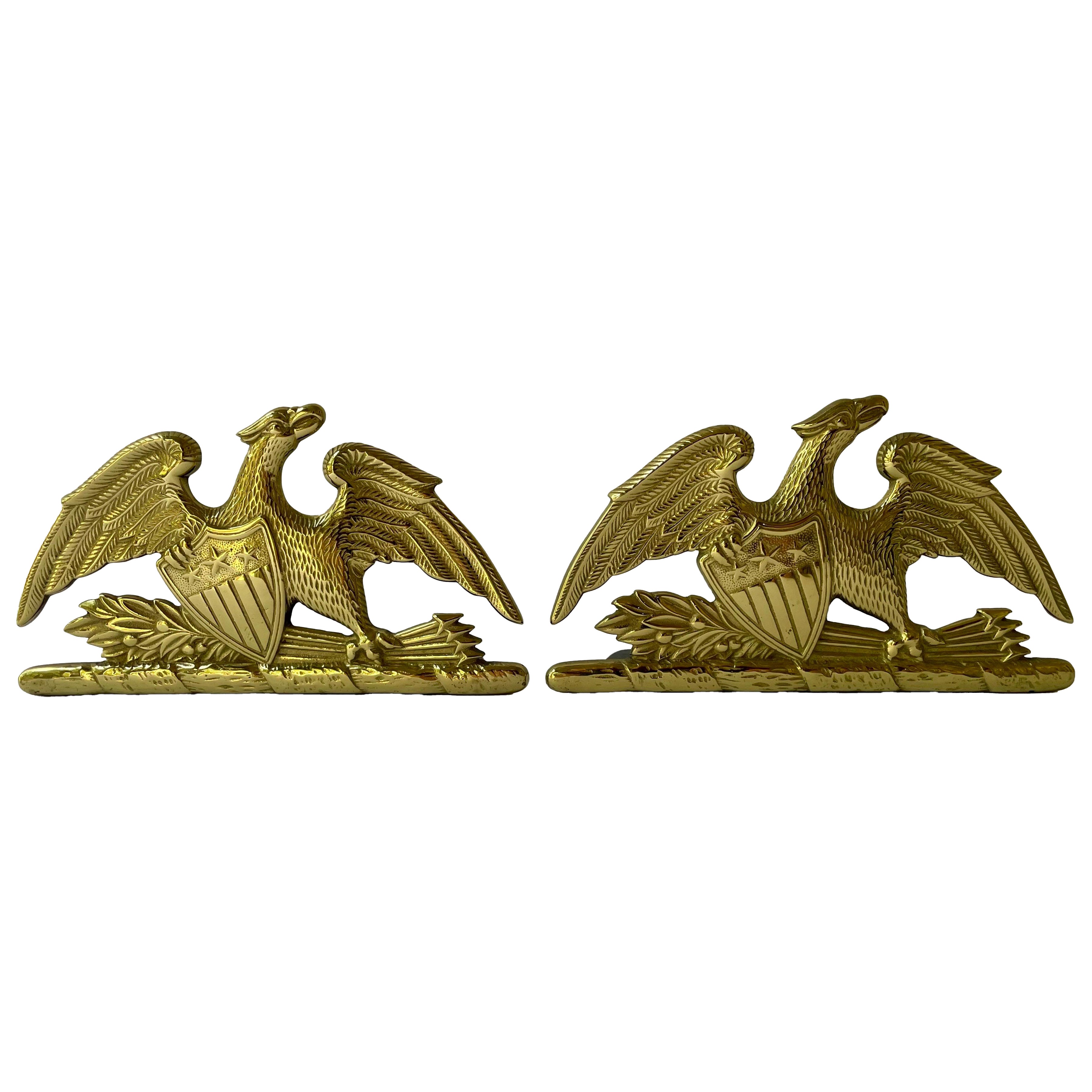 Par de sujetalibros de águila de latón de Virginia Metalcrafters en venta