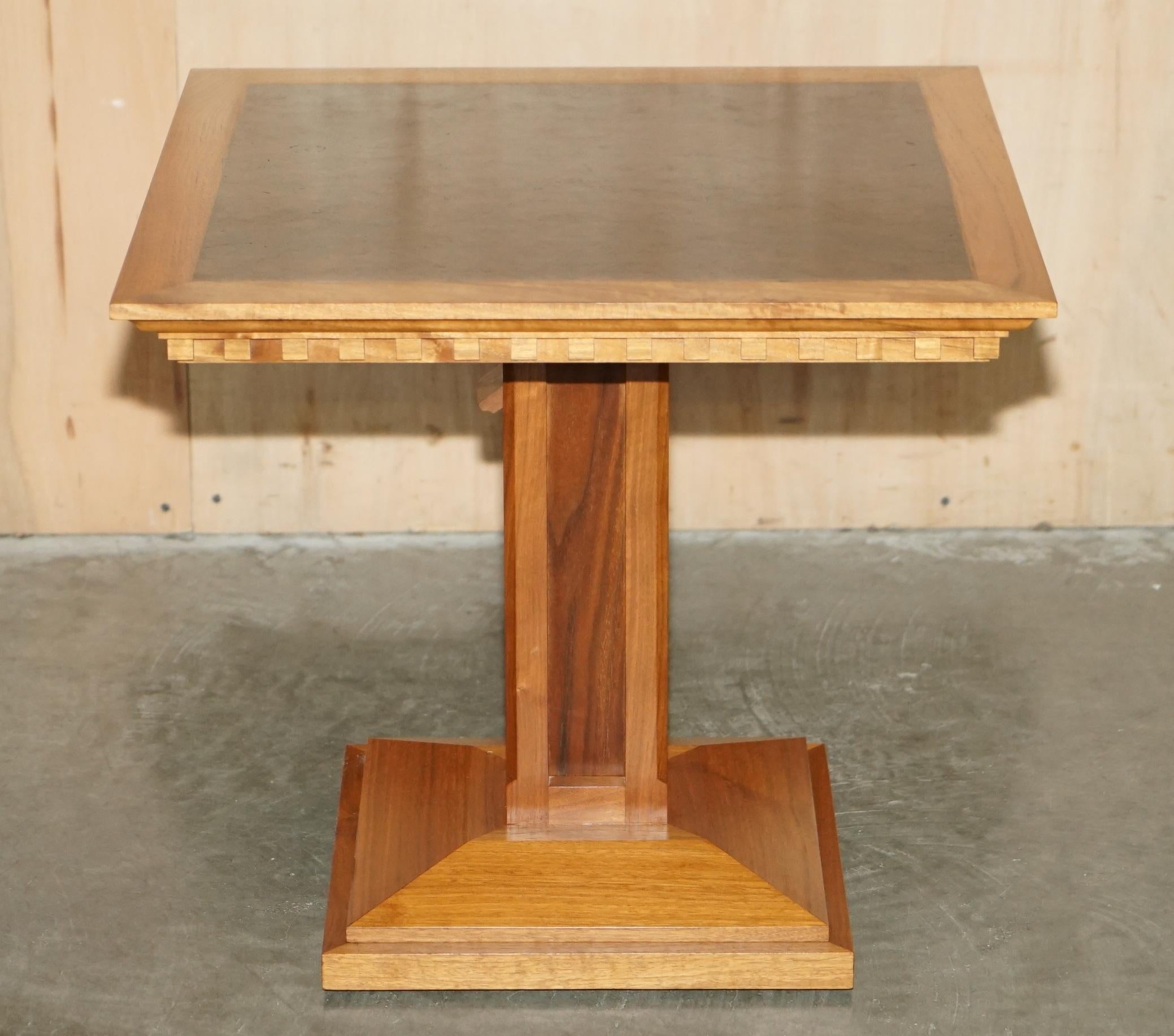Satinwood PAIR OF VISCOUNT DAVID LINLEY BURR WALNUT HEIGHT ADJUSTABLE TABLEs For Sale