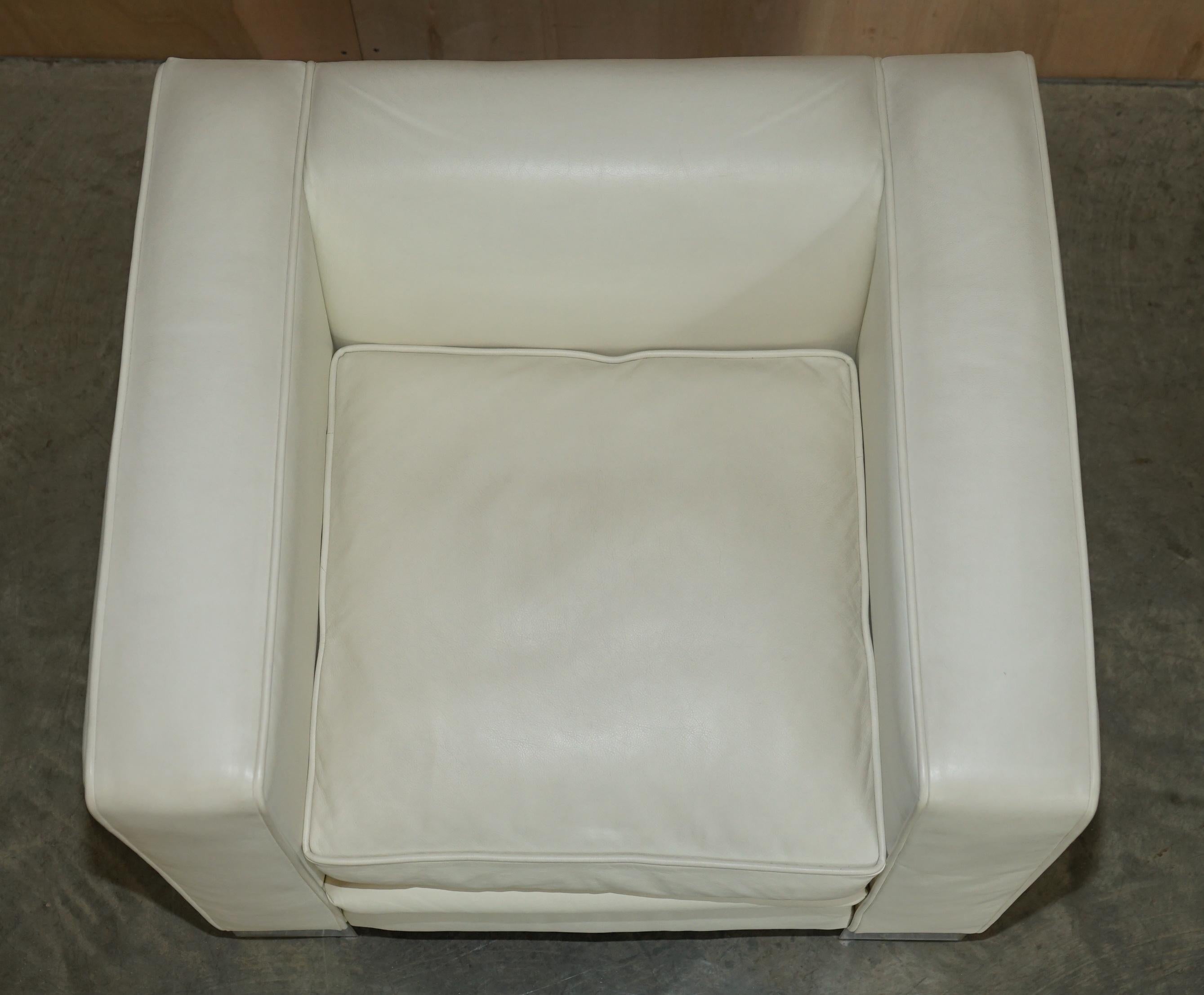 Hand-Crafted Pair of Viscount David Linley Ivory White Leather Max Club Armchairs For Sale