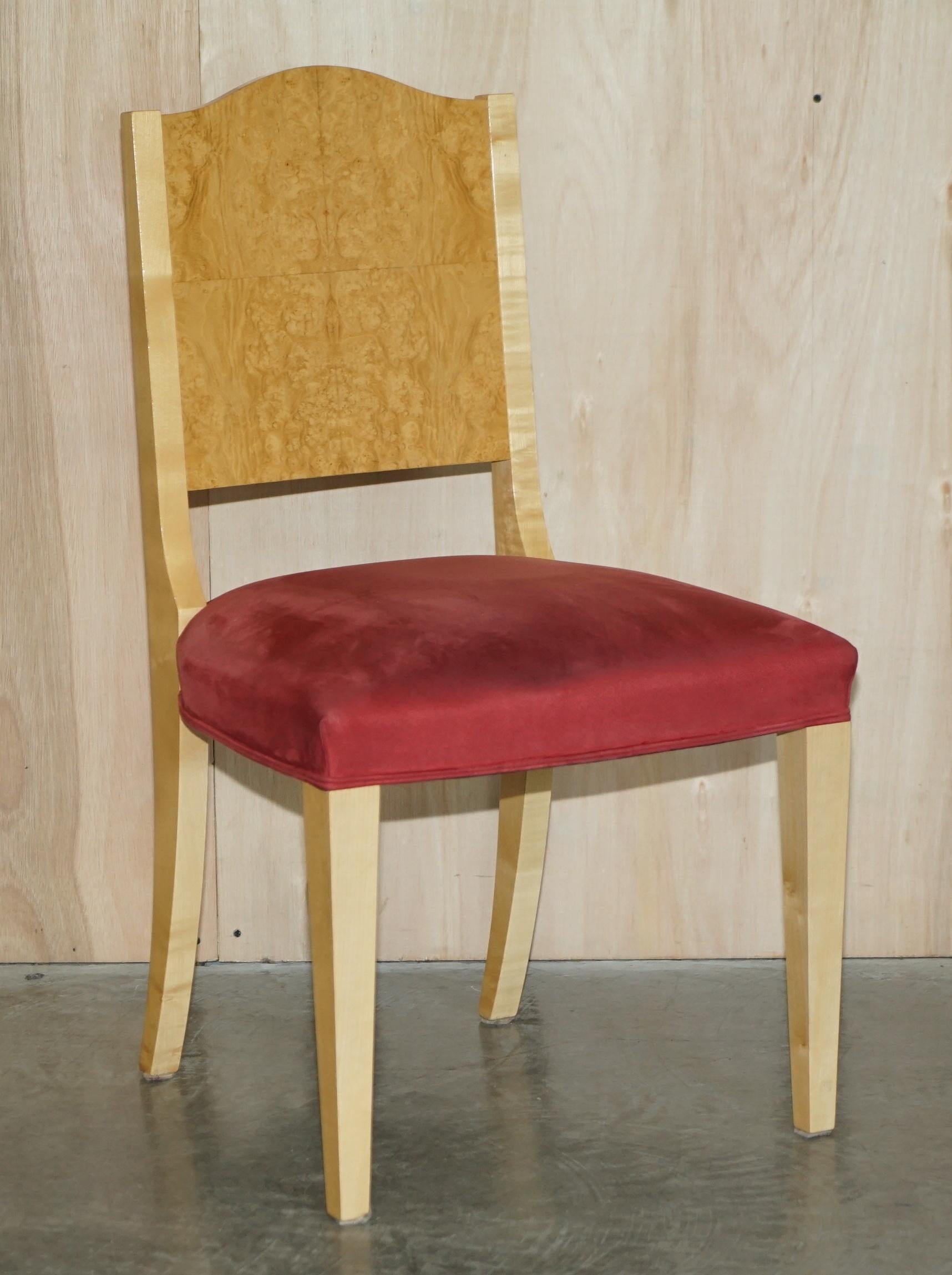 Wir freuen uns sehr, dieses atemberaubende Paar originaler Viscount David Linley Beistellstühle aus Sycamore-Holz zum Verkauf anbieten zu können

Ein sehr gut aussehendes und gut gemachtes Paar Designer-Seitenstühle, sie sind ziemlich schwer, da