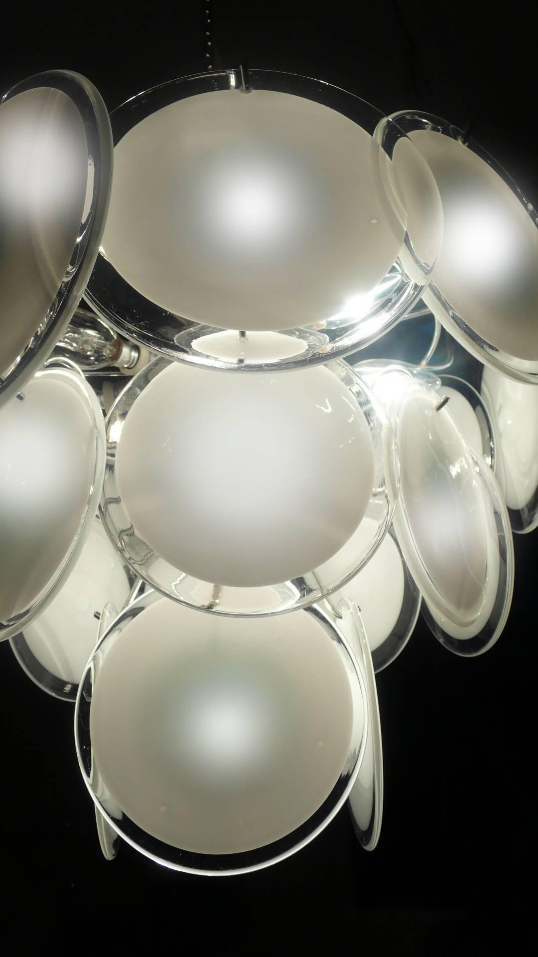 XX secolo Coppia di lampadari Vistosi a disco di Murano, anni '70 in vendita