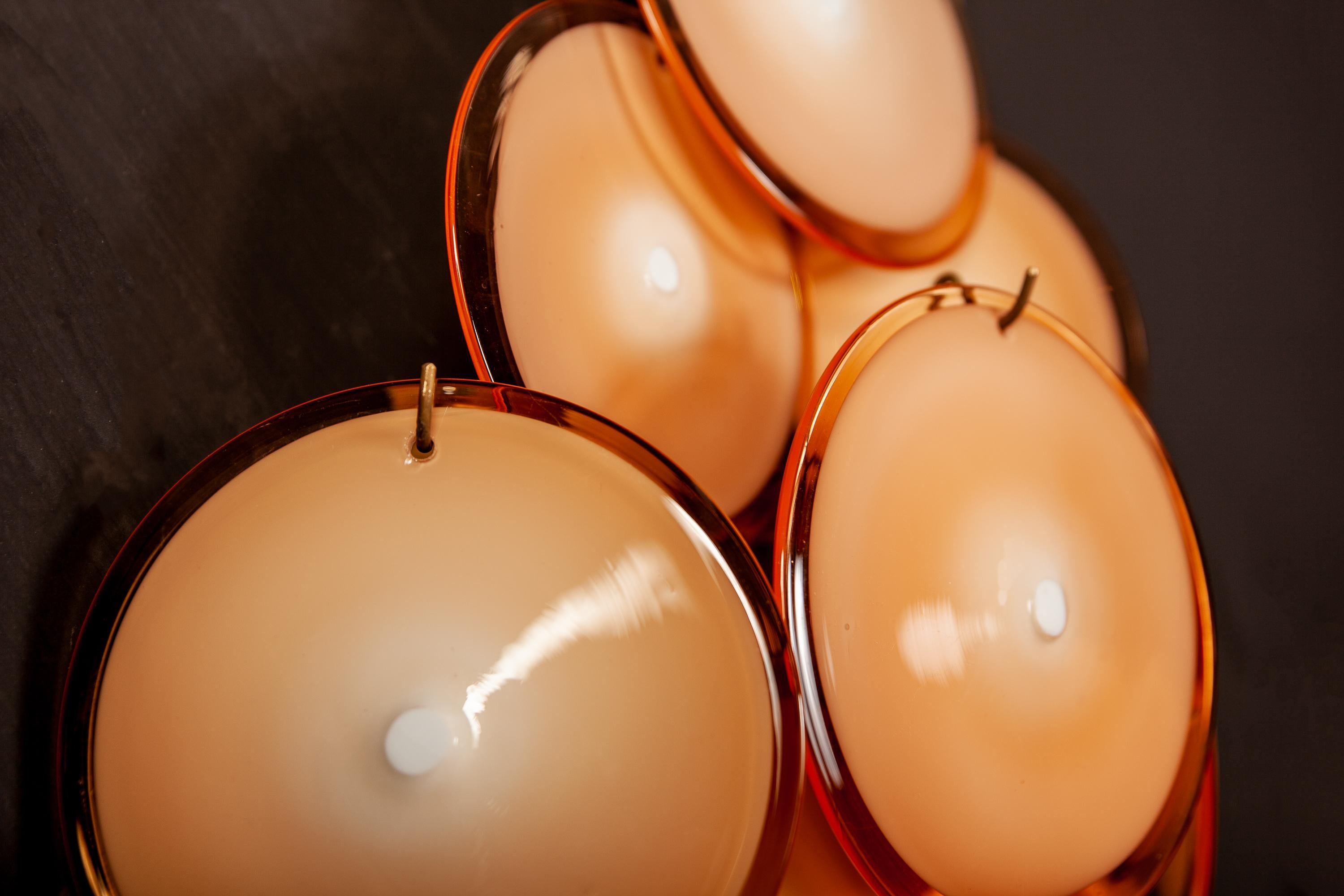Paar Wandleuchten aus Muranoglas mit Vistosi-Scheiben, 1970er-Jahre (Italienisch) im Angebot