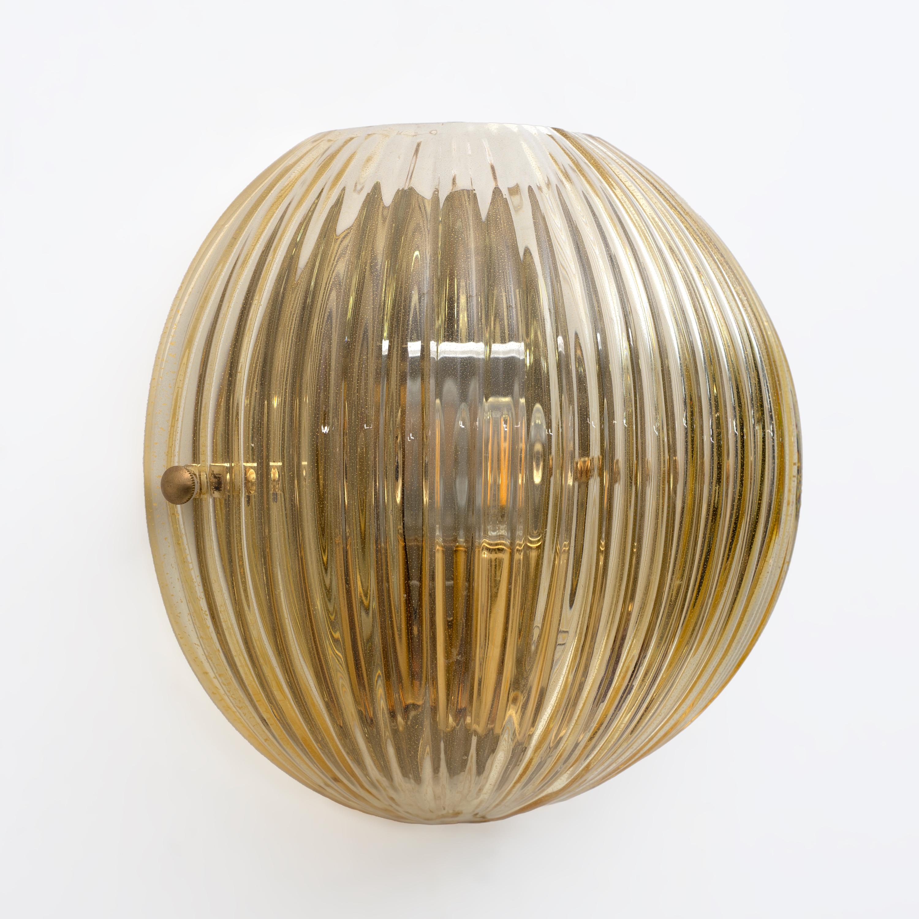 Pair of Vistosi Modern Murano Glass Sconces (Messing) im Angebot