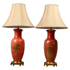 Pair of Vitrine Chinese Gilt Decorated Porcelain Table Lamps, 20th Century