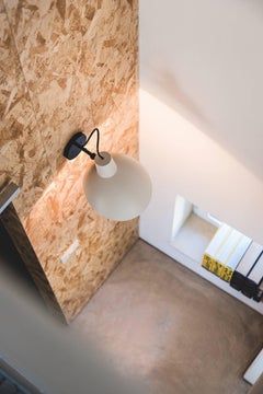 Coppia di lampade Vittoriano Viganò 'VV Cinquanta' in bianco e nero per Astep