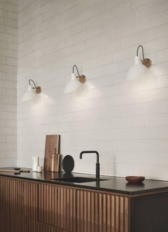 Pair of Vittoriano Viganò 'VV Cinquanta' Sconces in White and Brass for Astep