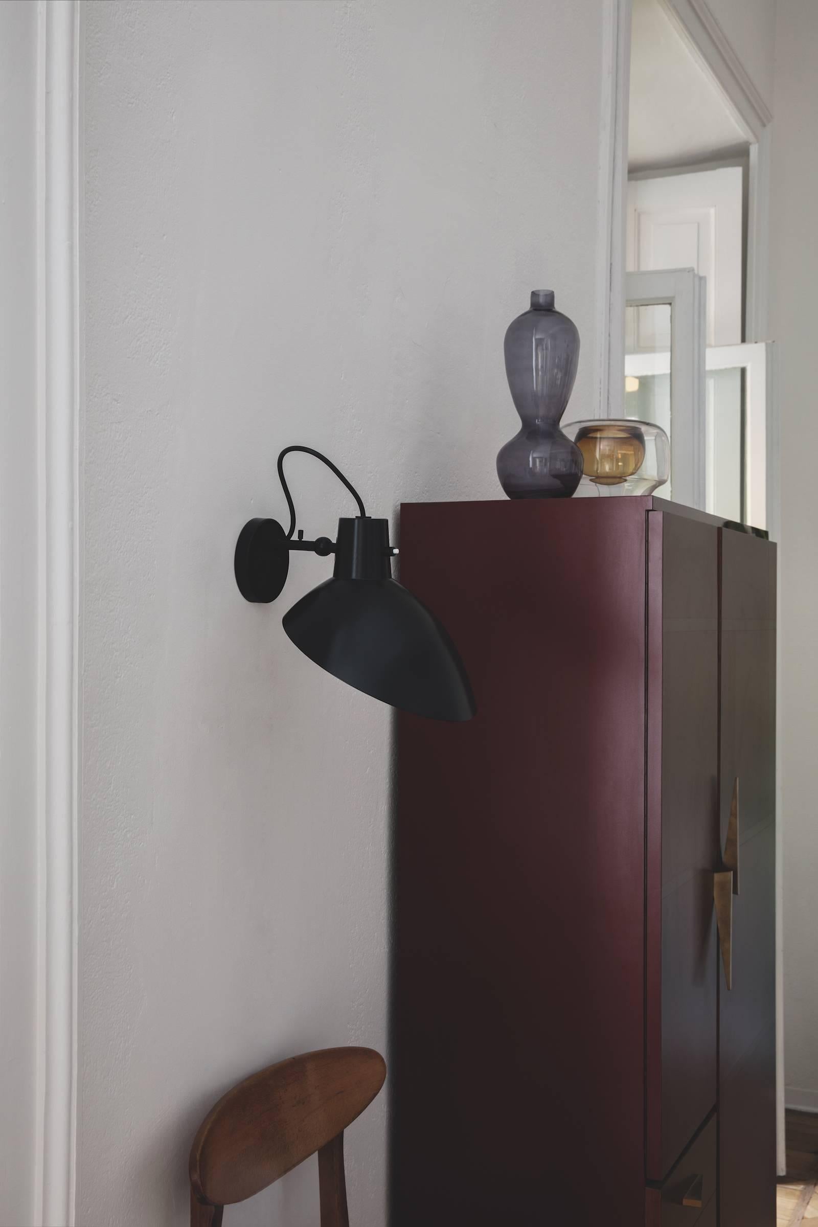 XXIe siècle et contemporain Paire d'appliques Vittoriano Viganò 'VV Cinquanta' en jaune et noir pour Astep en vente