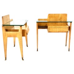 Paar Nachttische von Vittorio Dassi, Ahornfurnier, Messing und Glas, 1950