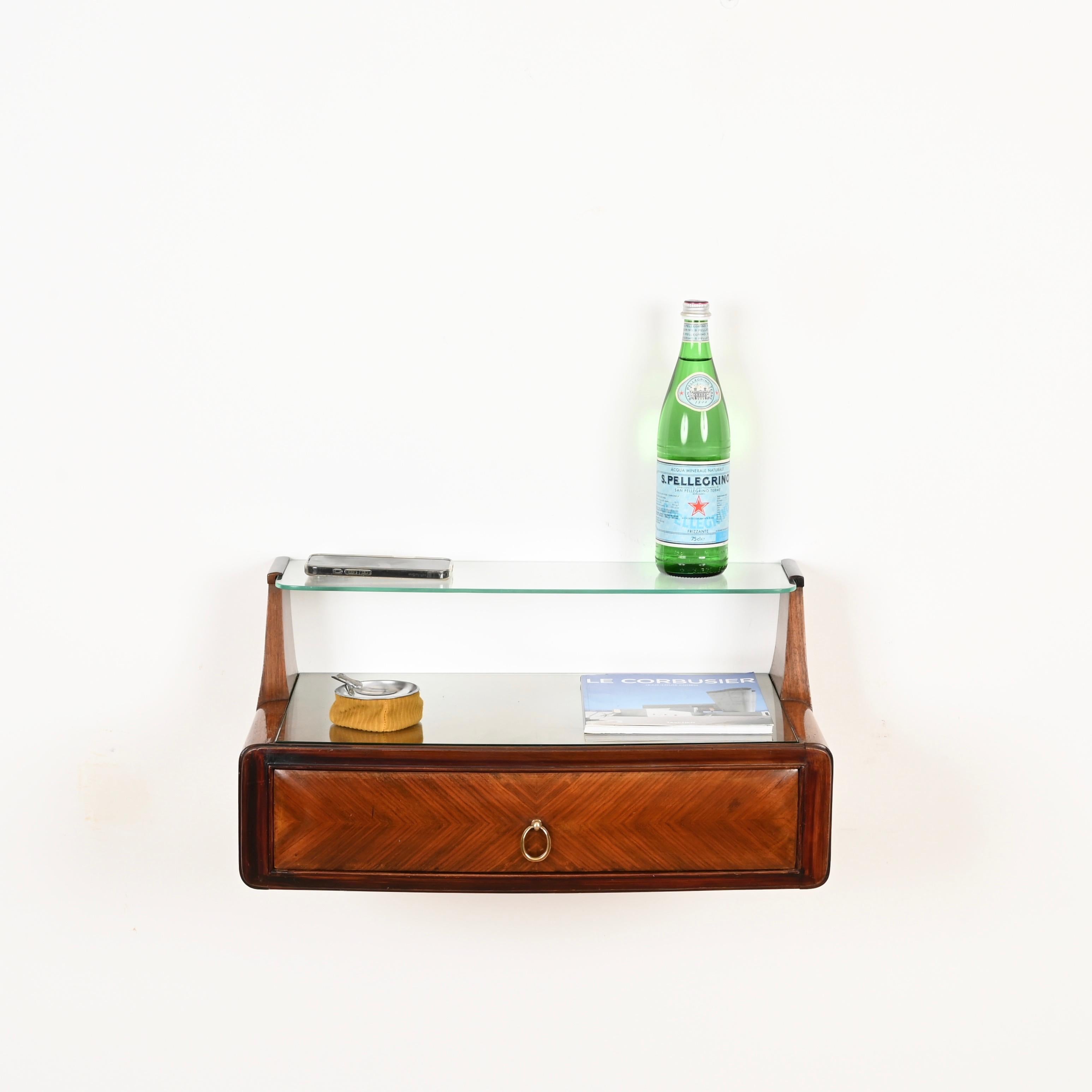 Paire de tables de nuit Vittorio Dassi en Wood, laiton et verre, Italie, années 1950 en vente 3