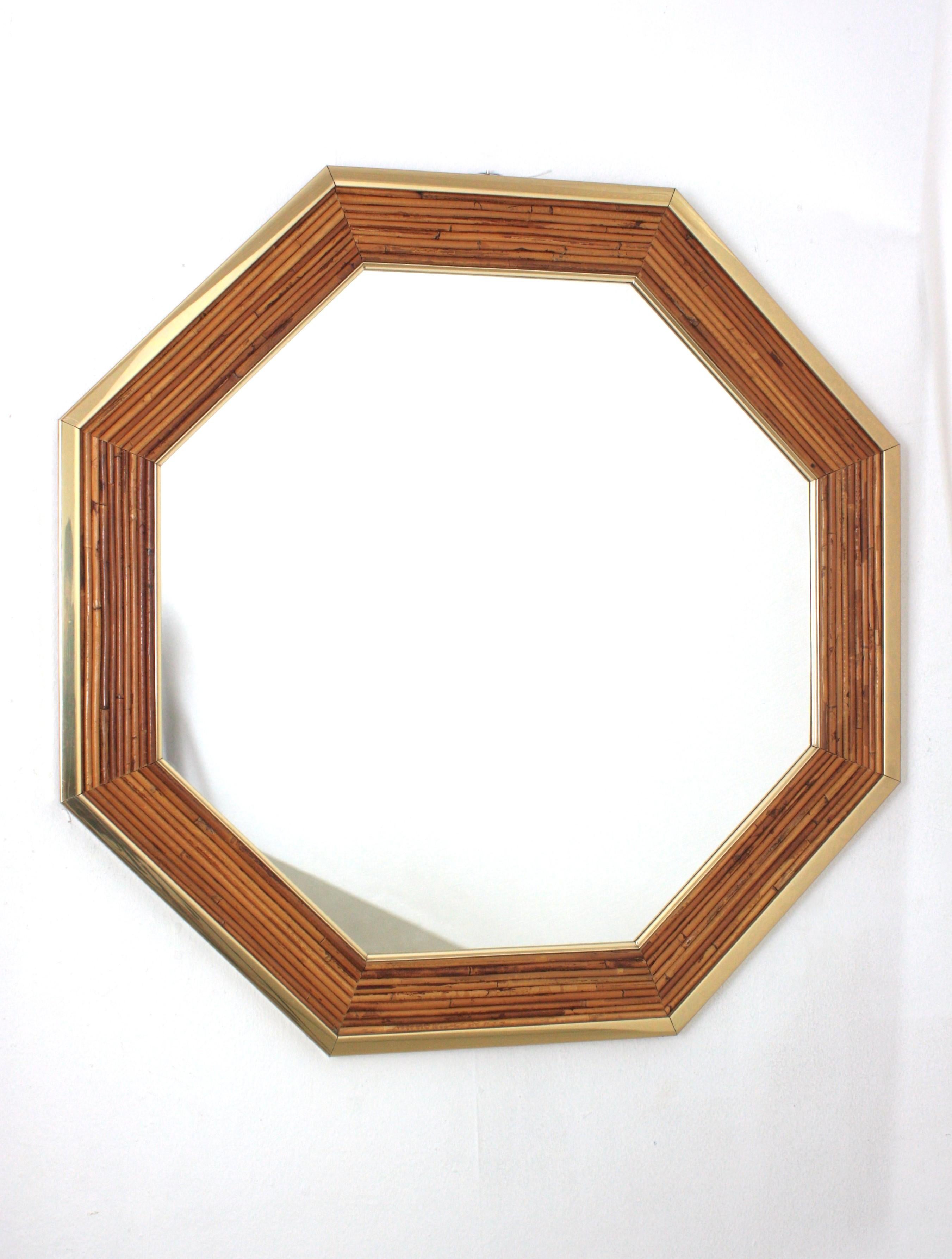 Mid-Century Modern Paire de miroirs octogonaux Vivai Del Sud en rotin et roseau en vente