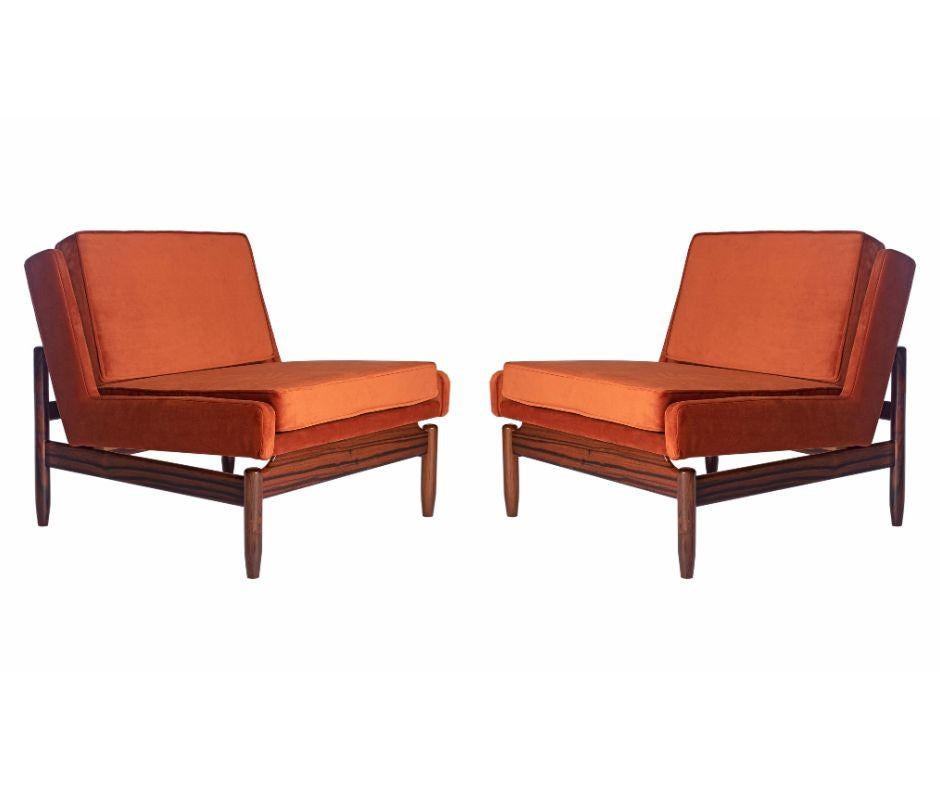 Una delle poltrone più eleganti e understated di Sergio Rodrigues, le poltrone Vivi rivelano il suo talento nel fondere il comfort con la chiarezza architettonica. Il loro profilo basso e massiccio e le proporzioni precise trasudano raffinatezza e