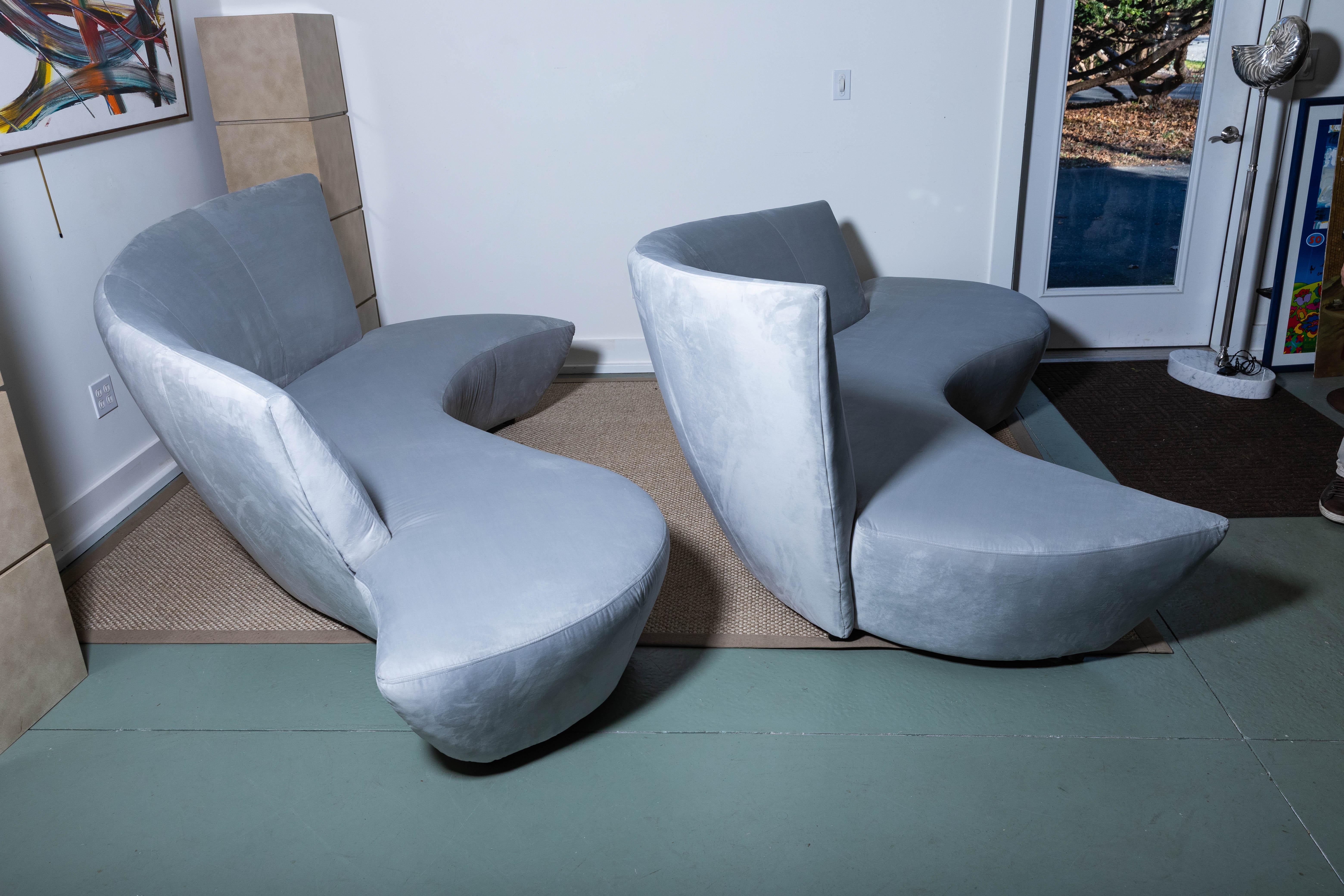 American Pair of Vladimir Kagan Bilbao Serpentine Sofas For Sale