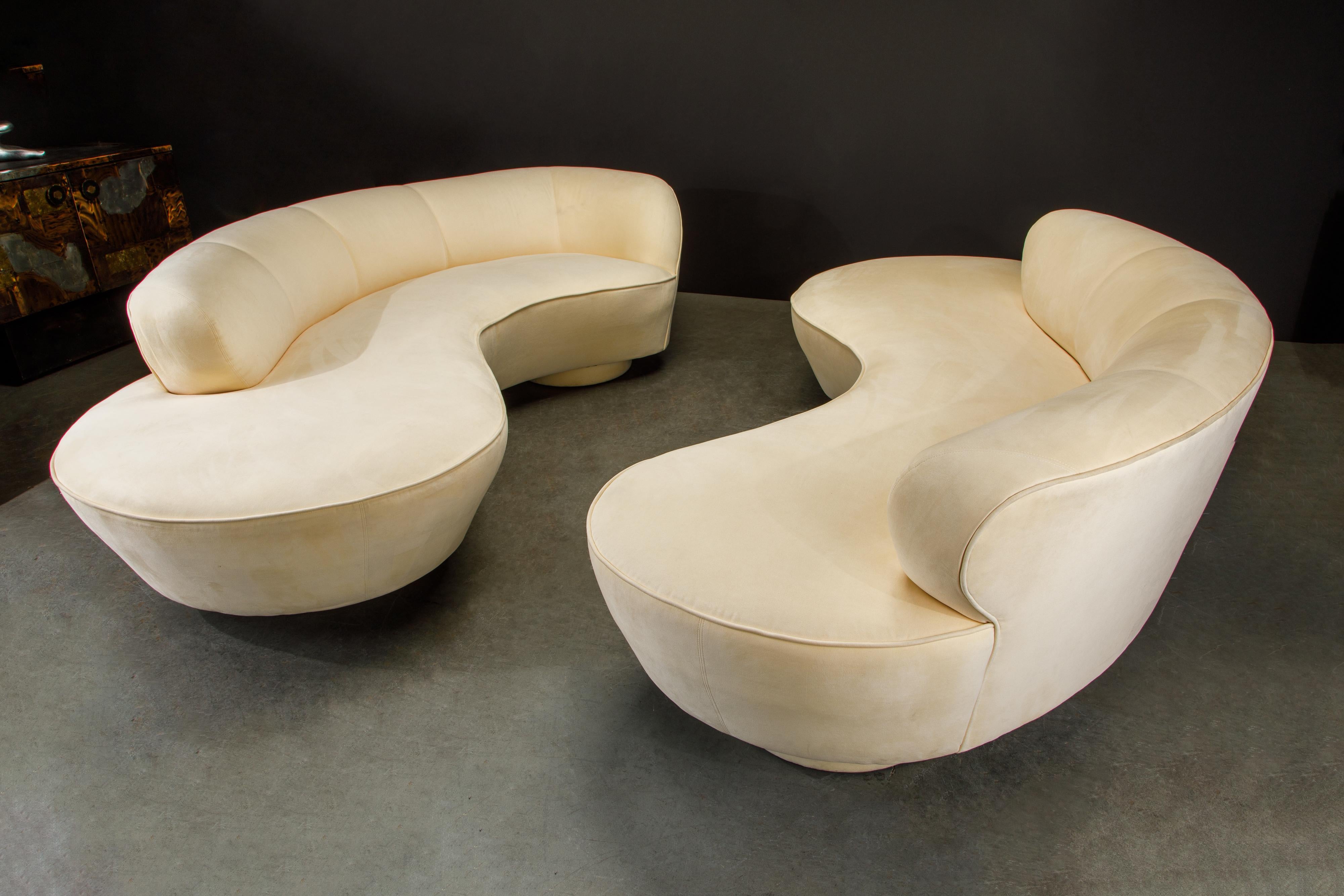Pair of Vladimir Kagan for Directional 'Cloud' Sofas w Lucite Pane, 1980s Signed 4