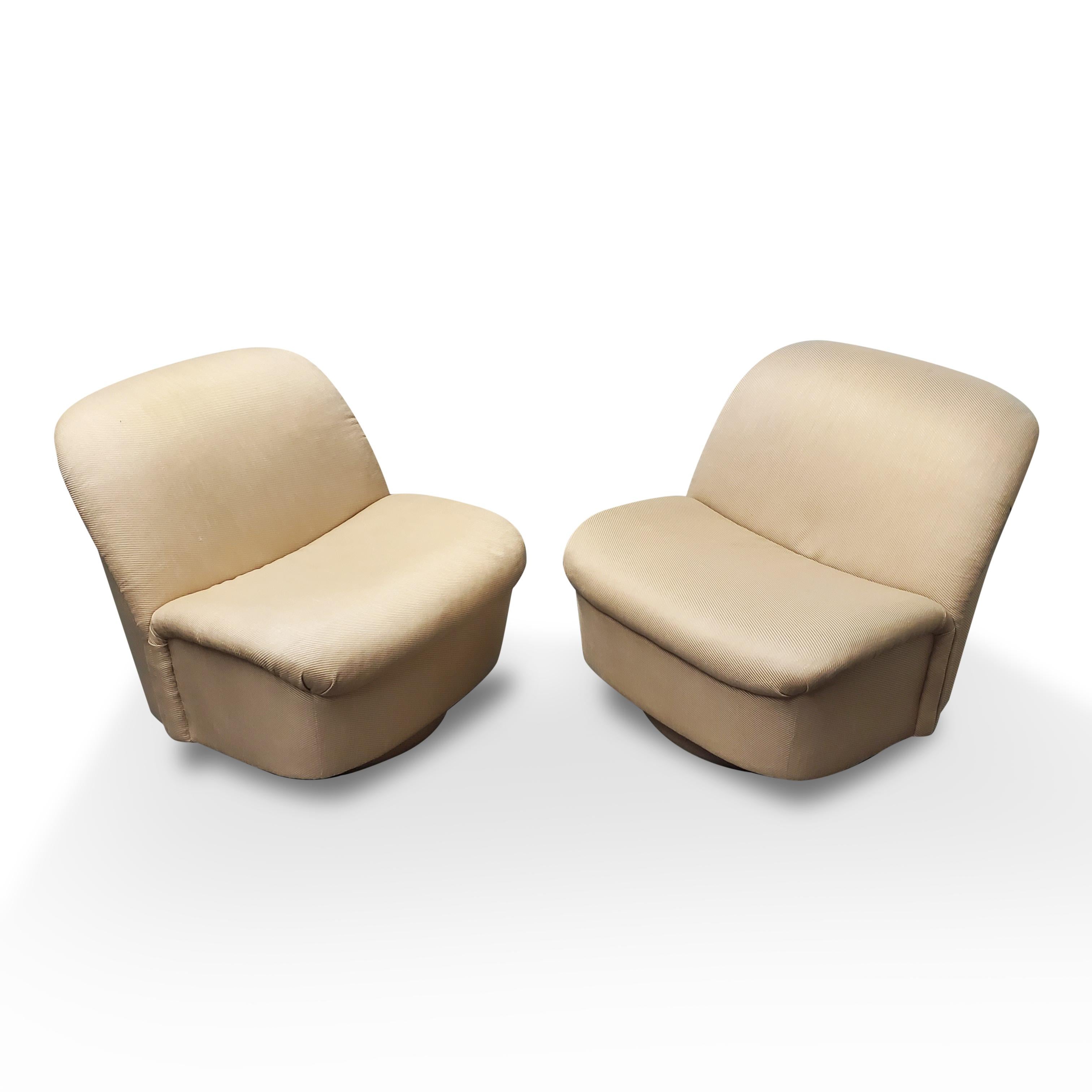 Pair of Signed Directional Swivel / Tilt Lounge Chairs 1