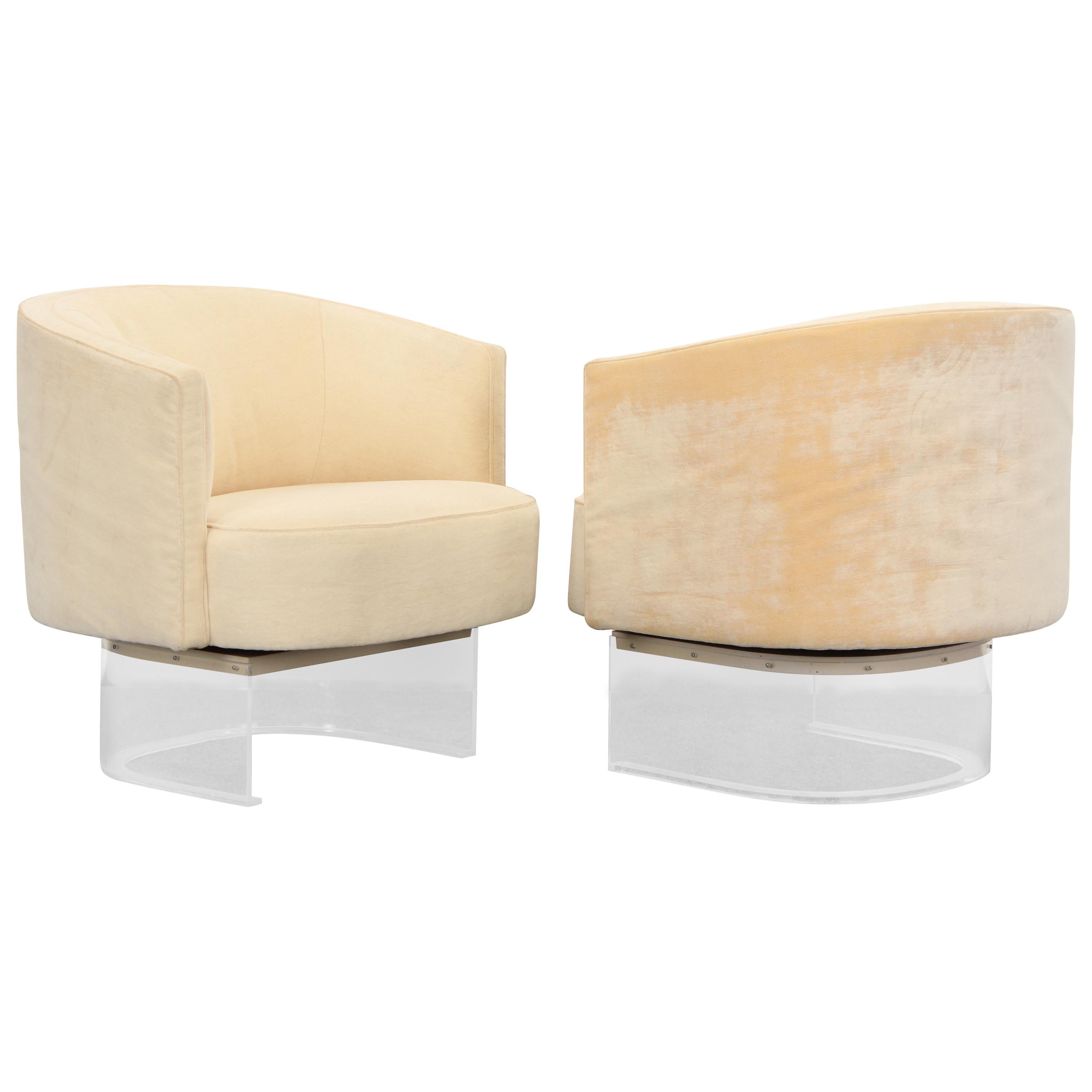 Pair of Vladimir Kagan Lucite Swivel Club Chairs, 1970s