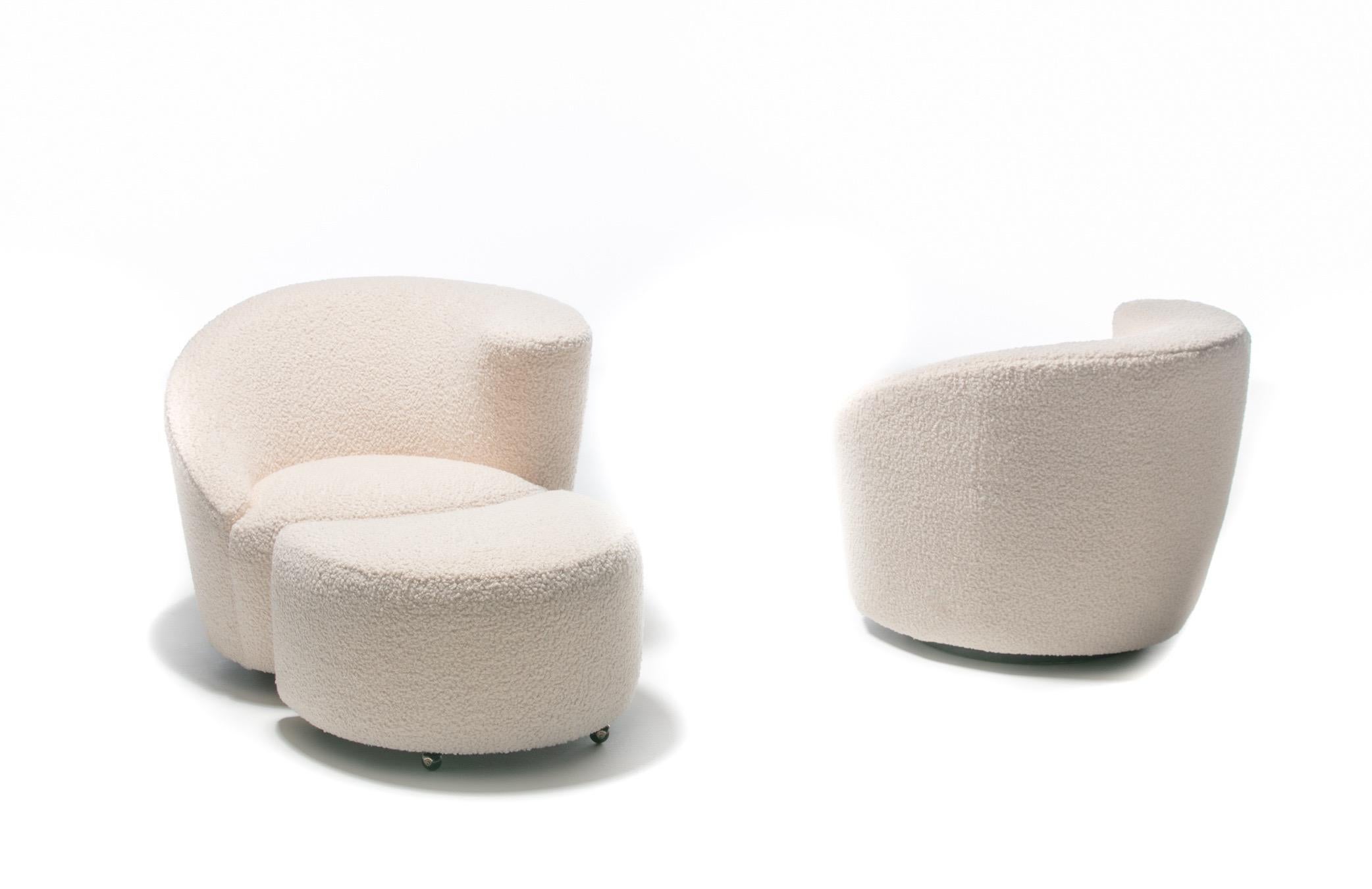 Pair of Vladimir Kagan Nautilus Swivel Lounge Chairs and Ottoman in Ivory Bouclé For Sale 3