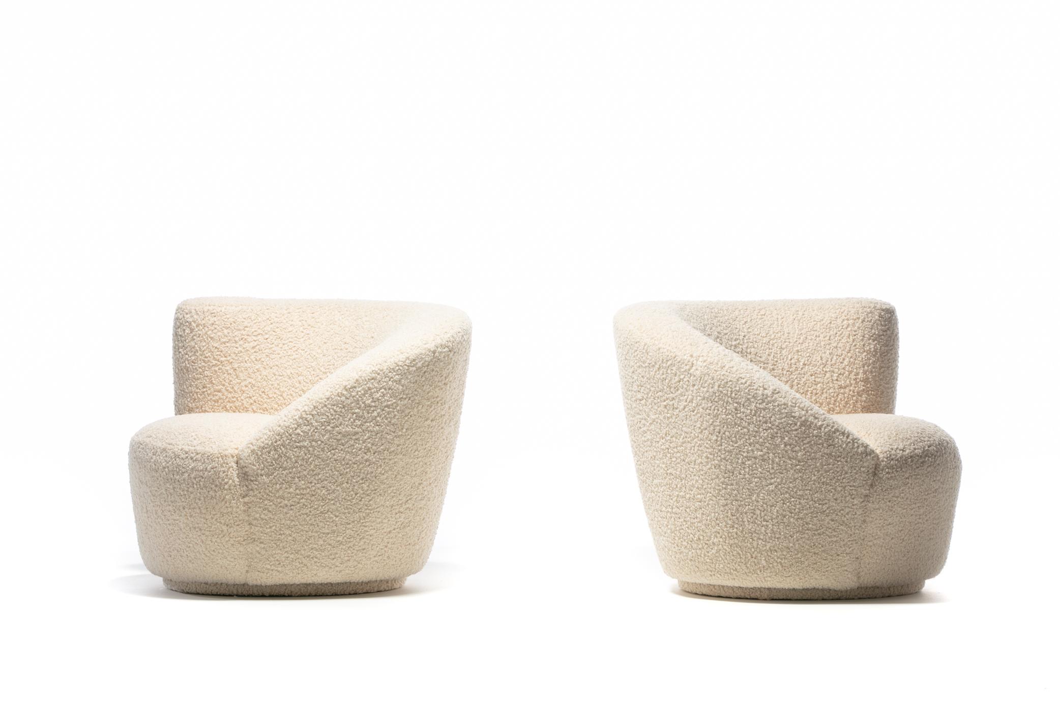 Pair of Vladimir Kagan Nautilus Swivel Lounge Chairs and Ottoman in Ivory Bouclé For Sale 2