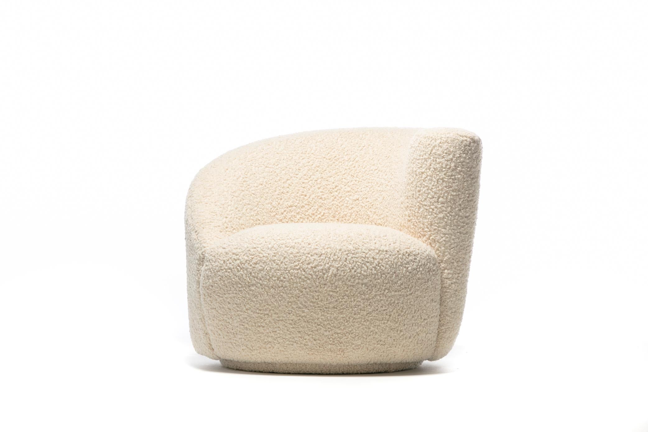 Pair of Vladimir Kagan Nautilus Swivel Lounge Chairs and Ottoman in Ivory Bouclé For Sale 5