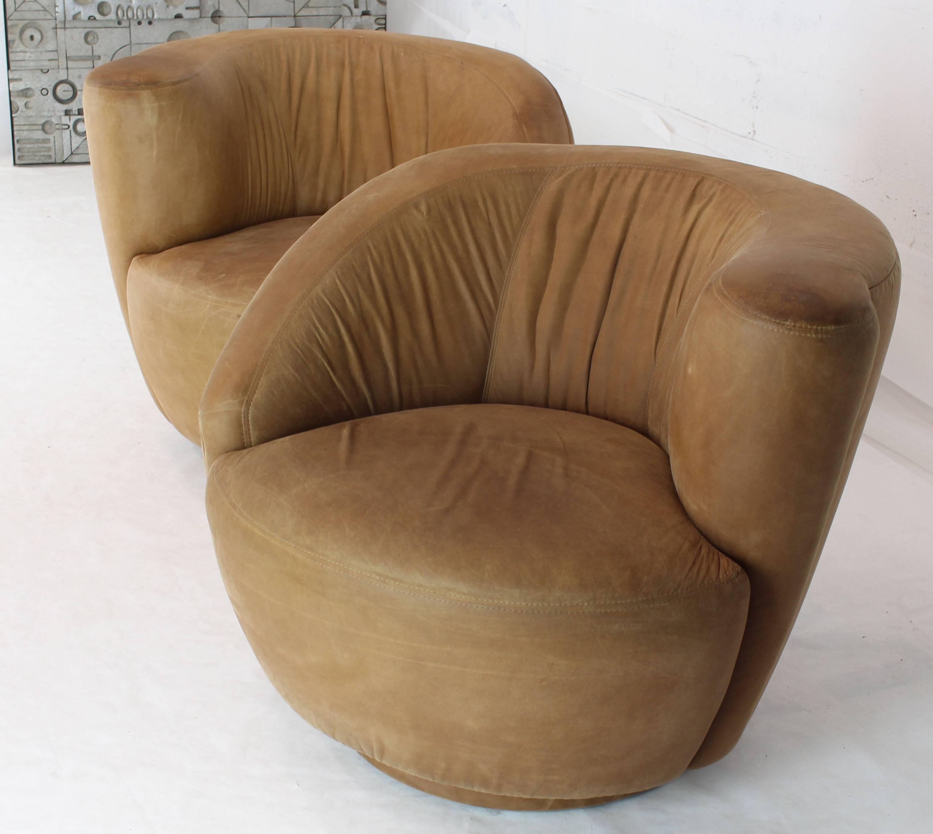 American Pair of Vladimir Kagan Nautilus Tan Leather Swivel Lounge Chairs For Sale