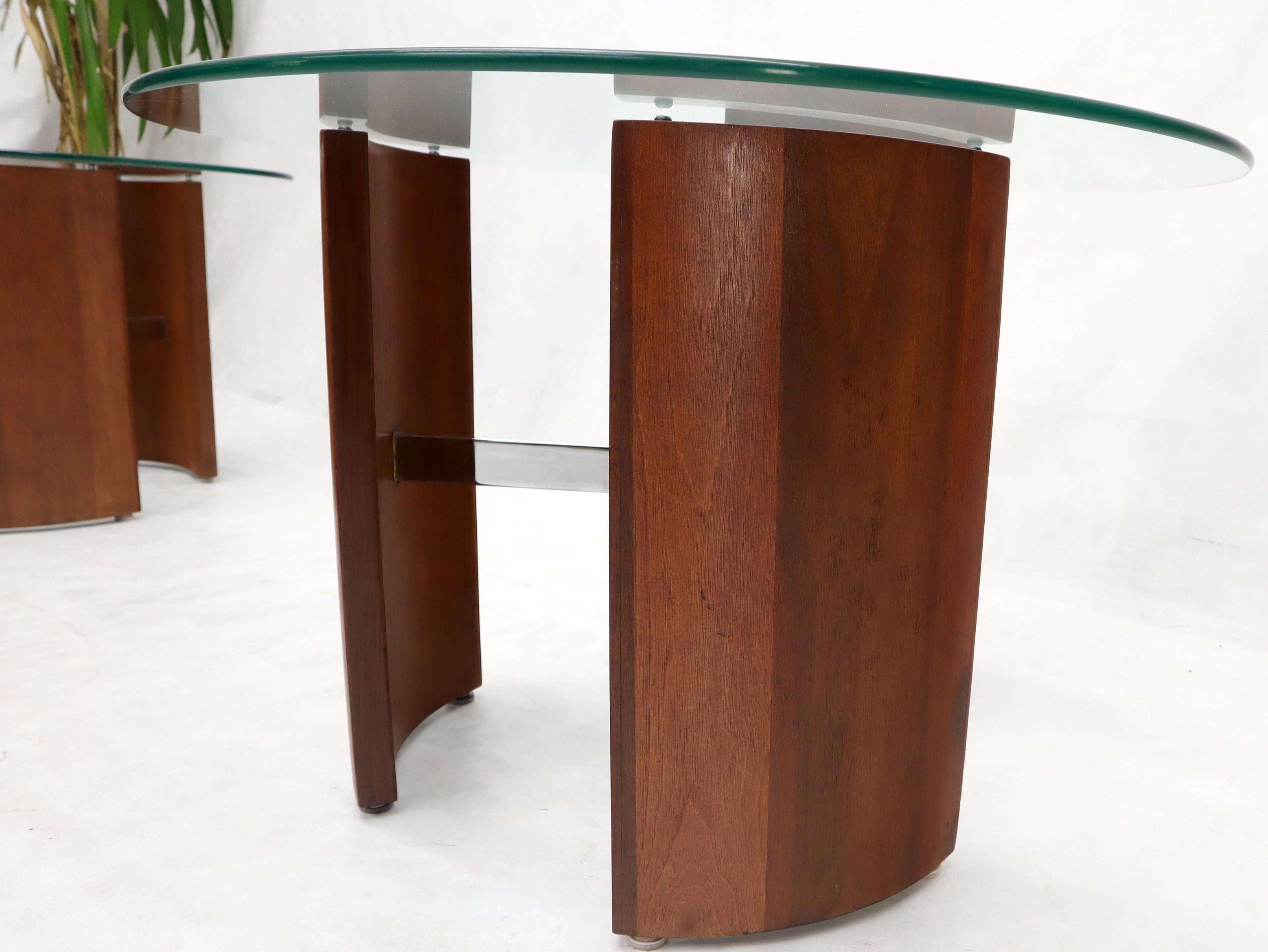 20th Century Pair of Radius Round End Side Tables For Sale