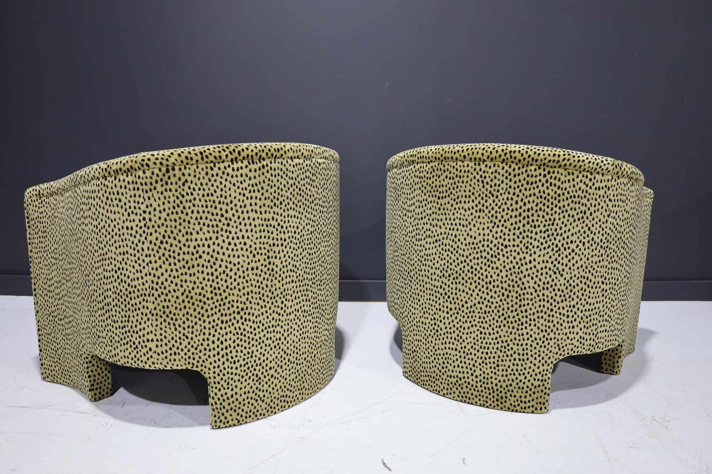 Mid-Century Modern Pair of Mid Century Modern Tub Chairs in Cheetah Print Velvet For Sale