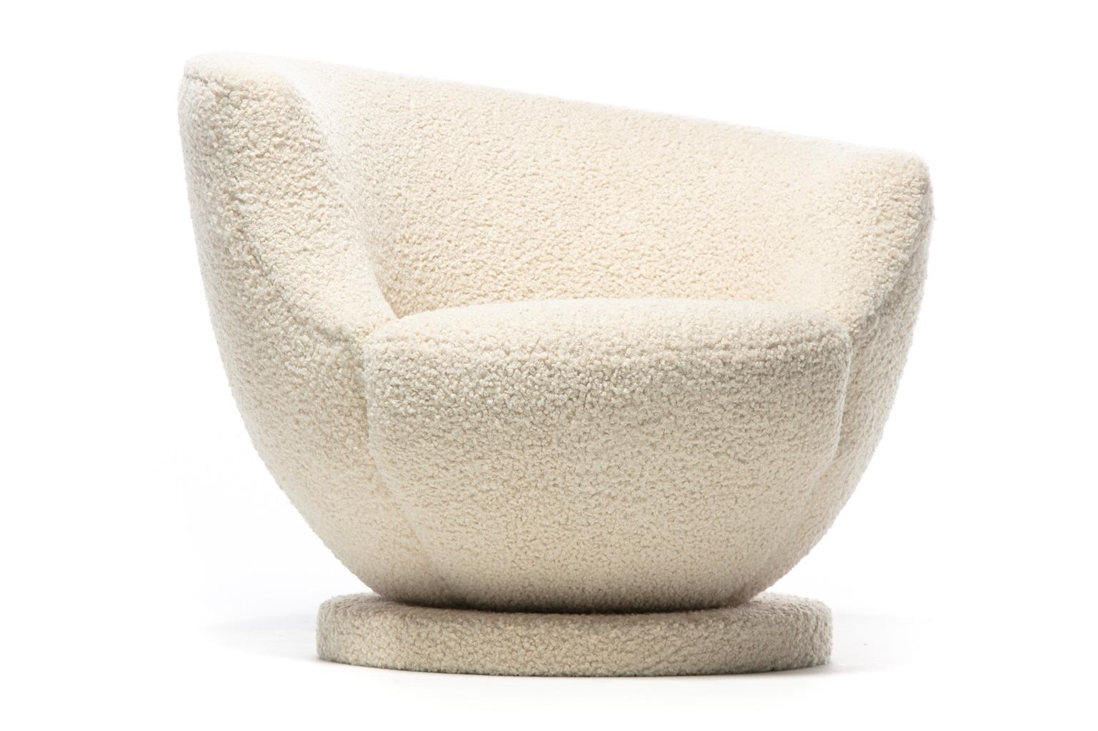 Pair of Vladimir Kagan Swivel Chairs in Ivory Bouclé by Directional 7