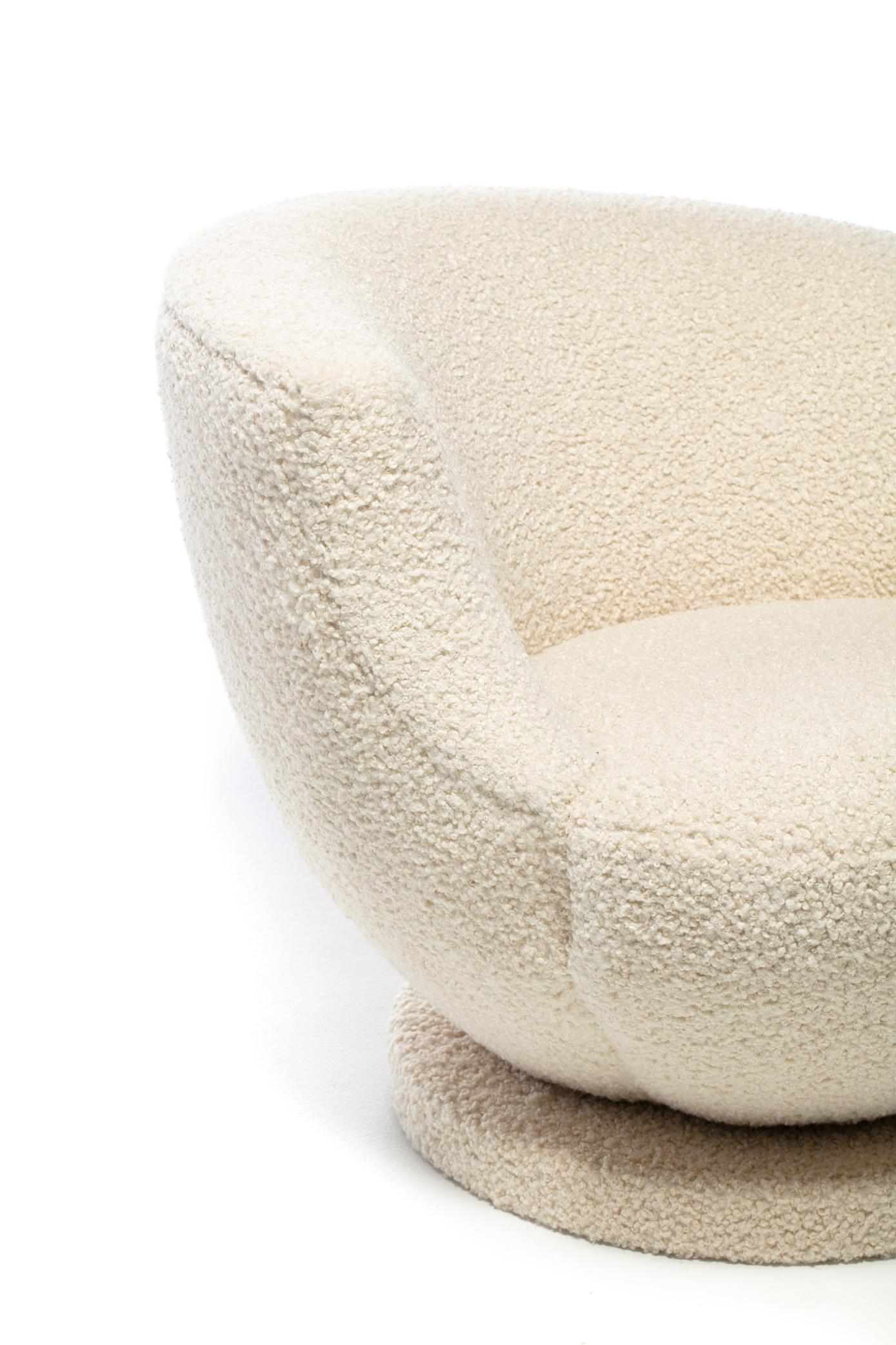 Pair of Vladimir Kagan Swivel Chairs in Ivory Bouclé by Directional 11