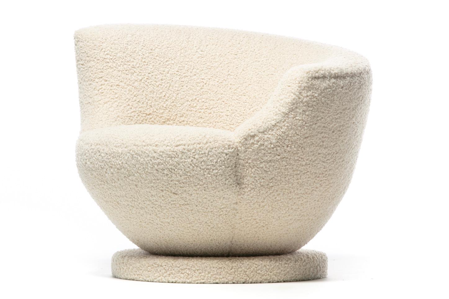 Late 20th Century Pair of Vladimir Kagan Swivel Chairs in Ivory Bouclé by Directional