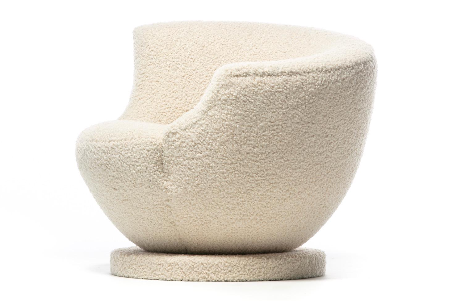 Pair of Vladimir Kagan Swivel Chairs in Ivory Bouclé by Directional 1