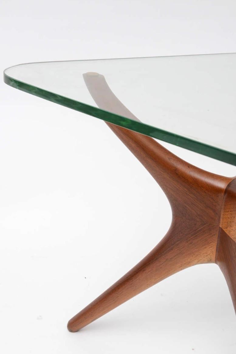 Pair of Vladimir Kagan Tri-Symetric End Tables Bon état - En vente à West Palm Beach, FL