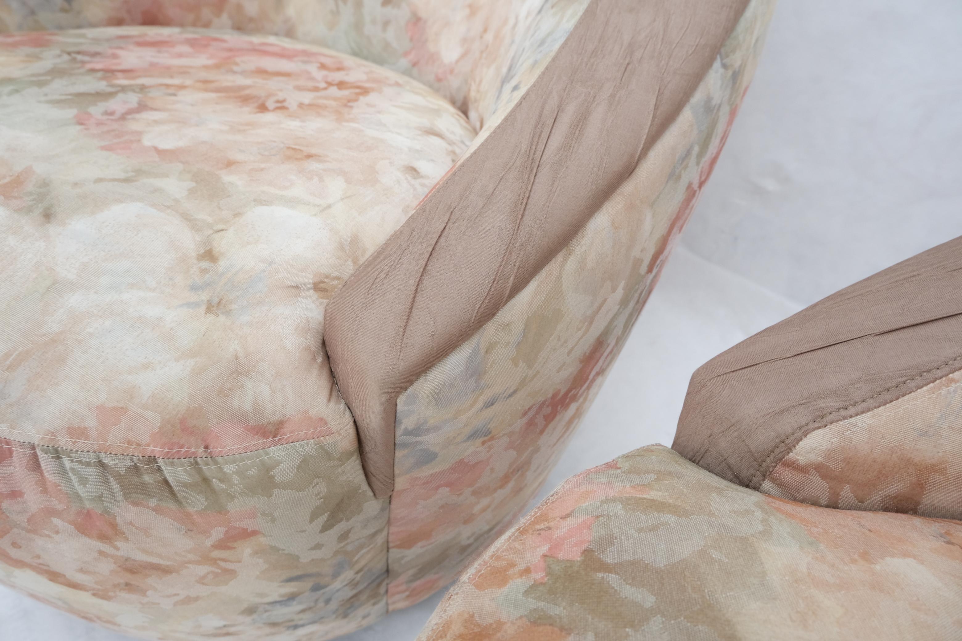 Tissu d'ameublement Paire de fauteuils de salon Nautilus bicolores Vladimir Kagan en vente