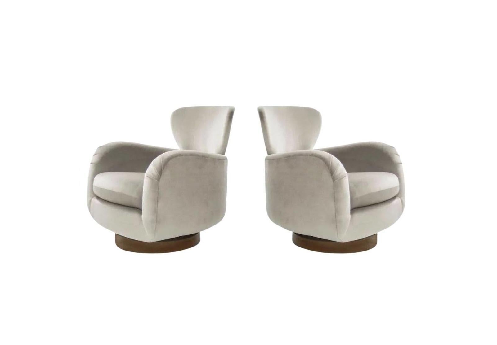 Pair of Vladimir Kagan Wingback Chairs For Sale 7