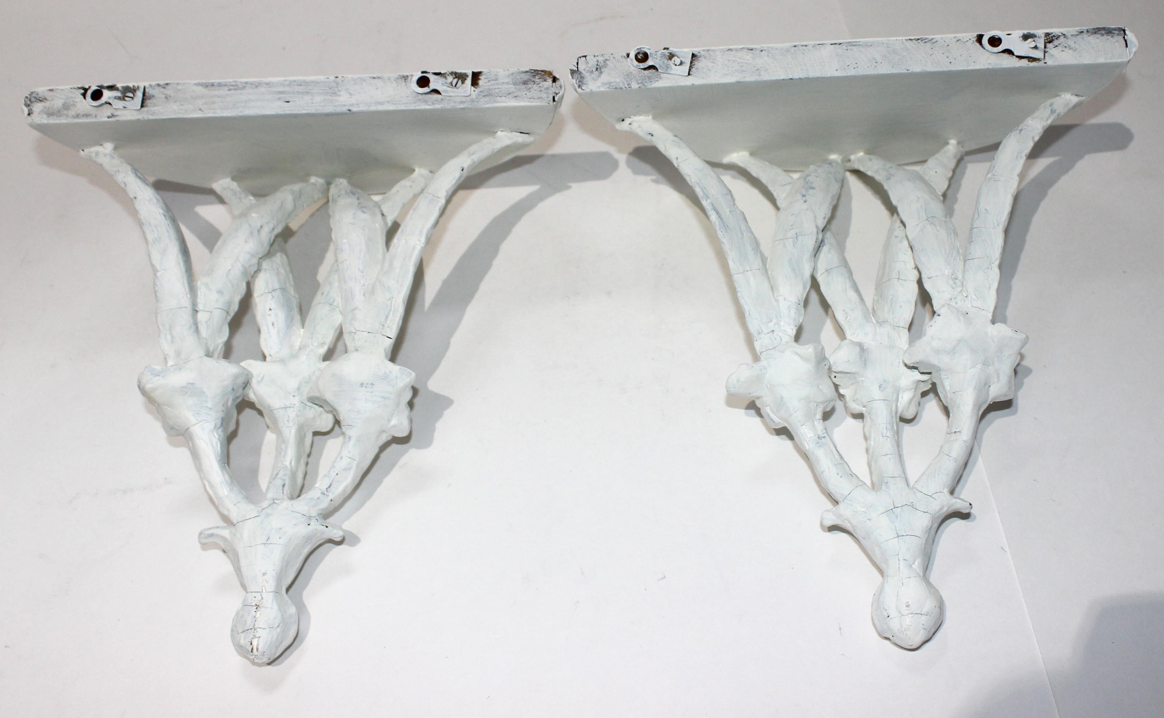 Mid-20th Century Pair of Wall Brackets Stylized Feathers Painted White